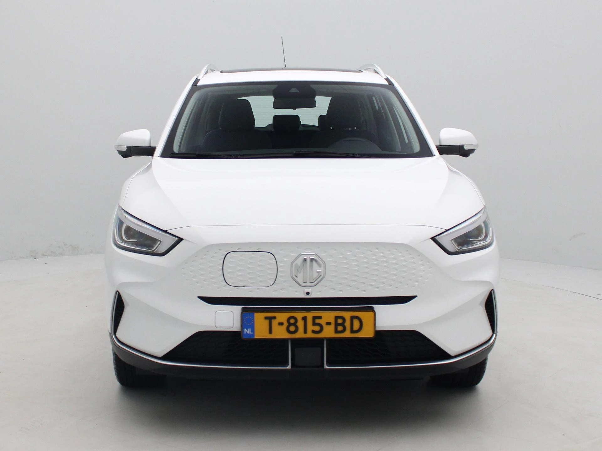 MG-ZS EV-image-2
