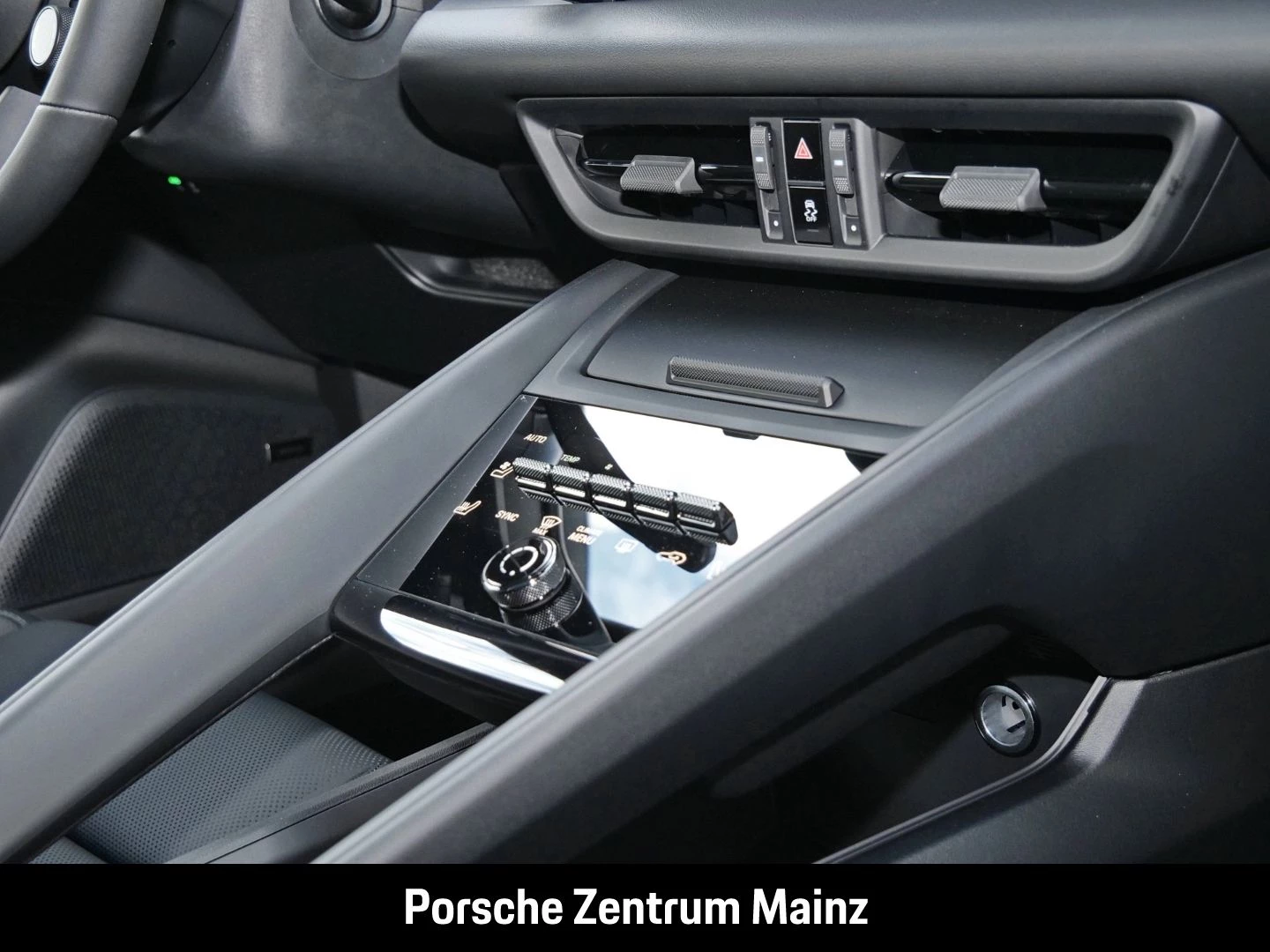 Porsche Macan 4 Surround-View Luftfederung Sitzbelüftung -