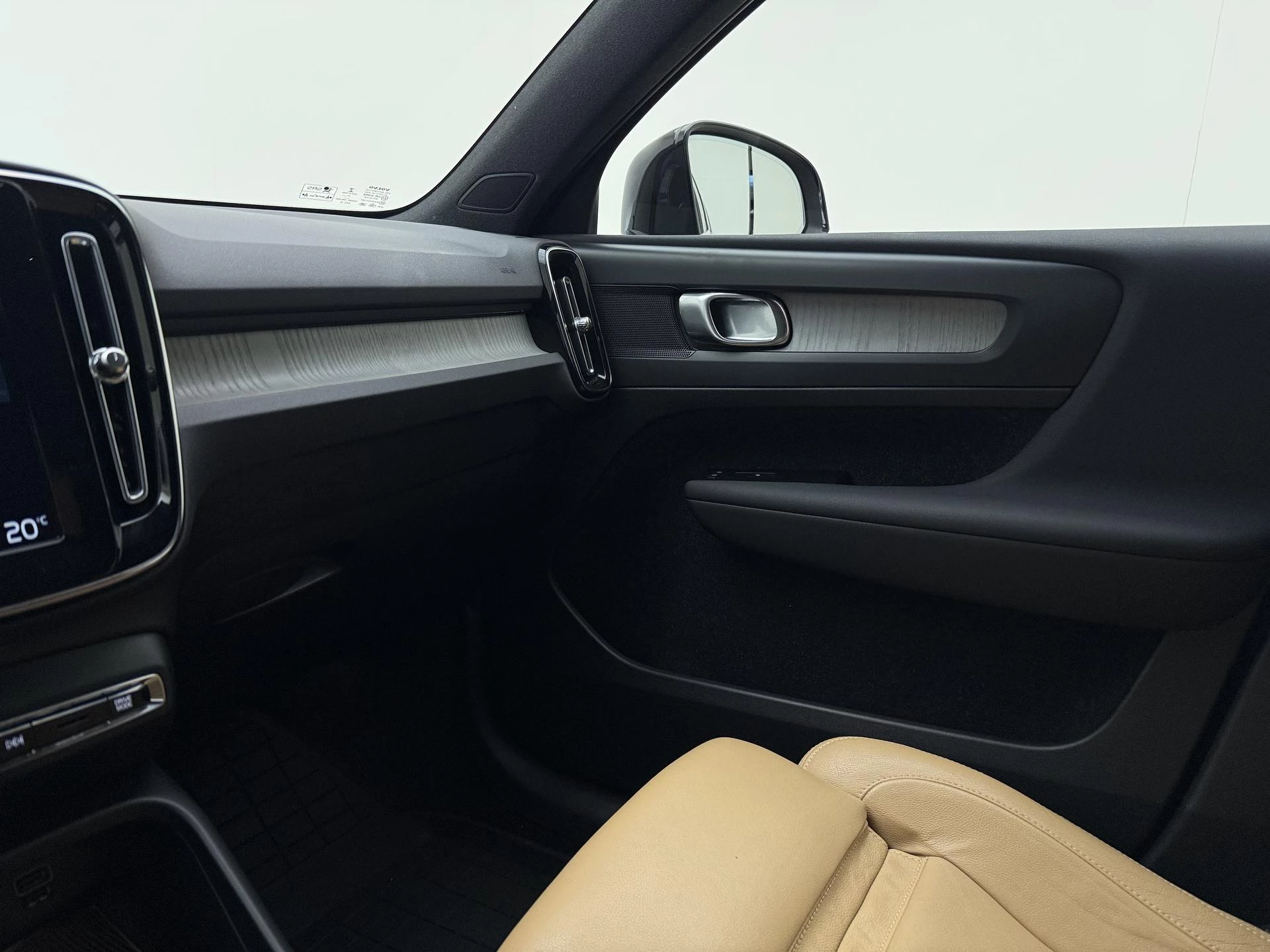 Volvo-XC40-image-29