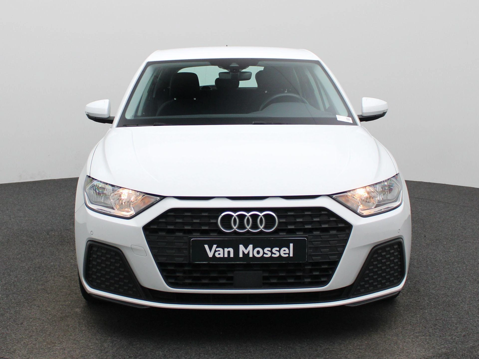 Audi-A1 Sportback-image-2