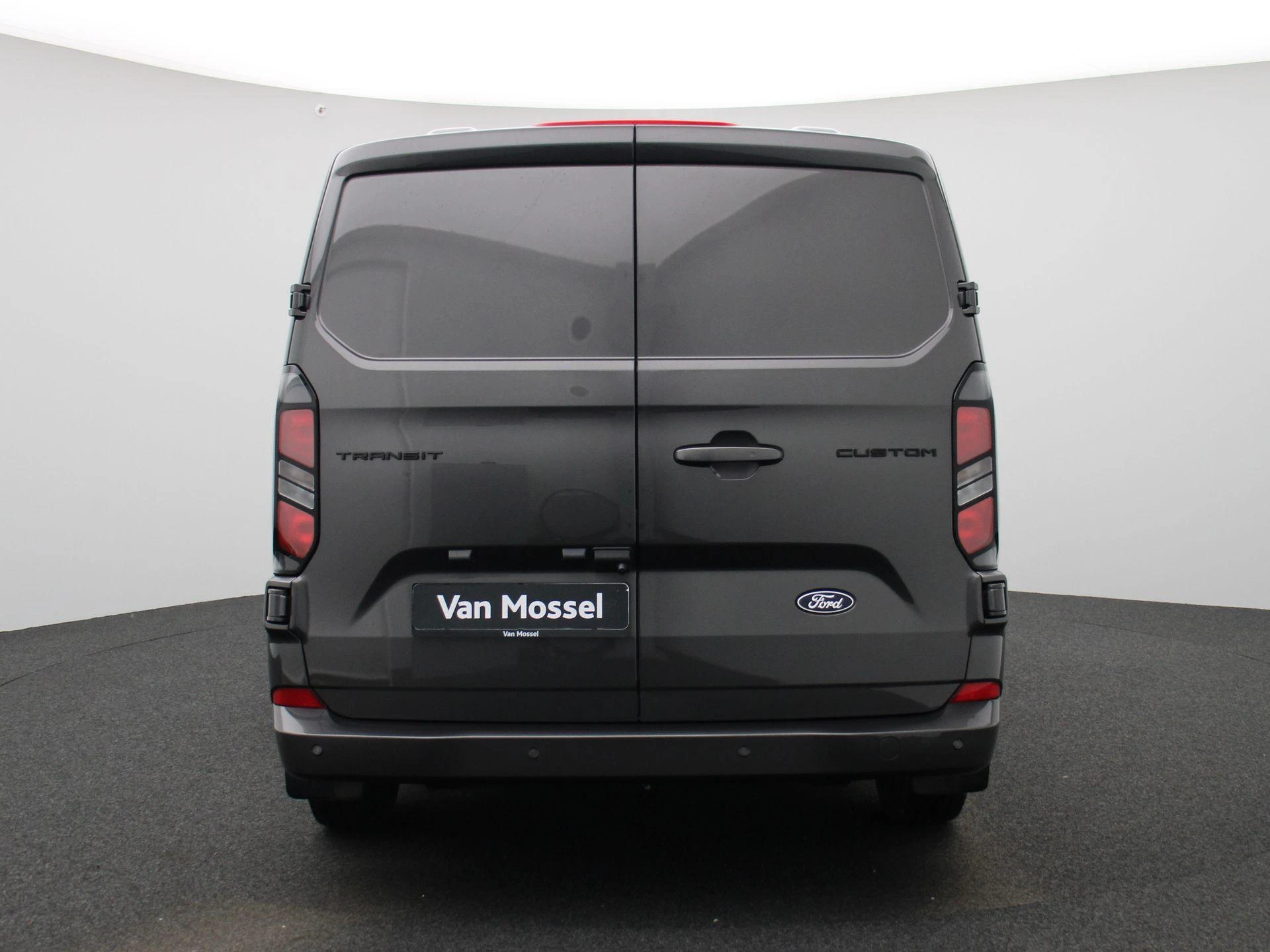 Ford-Transit Custom-image-4