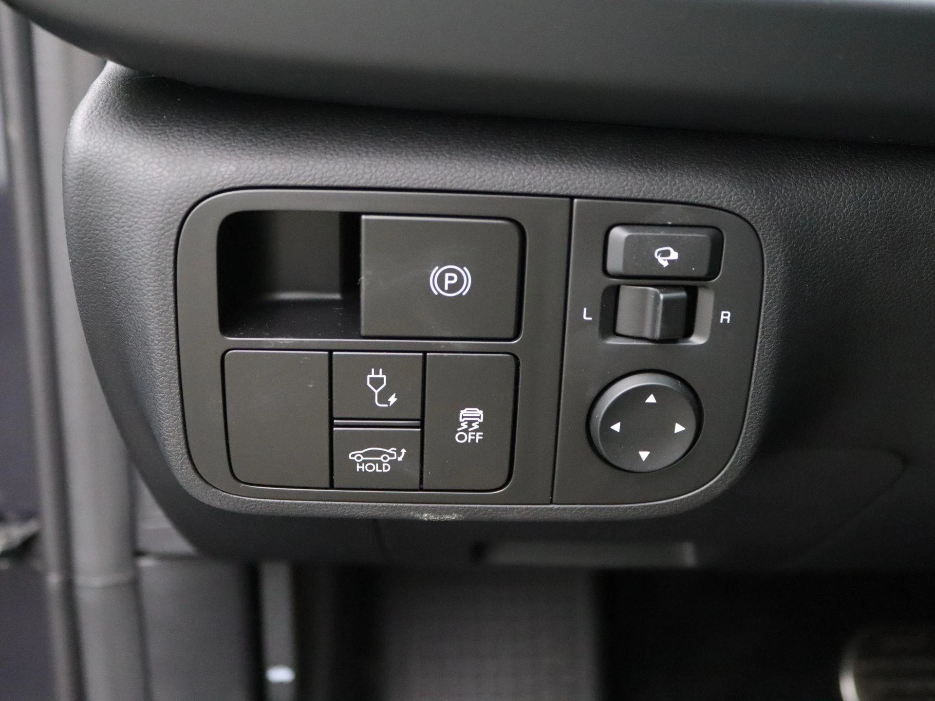 Hyundai-IONIQ 6-image-23