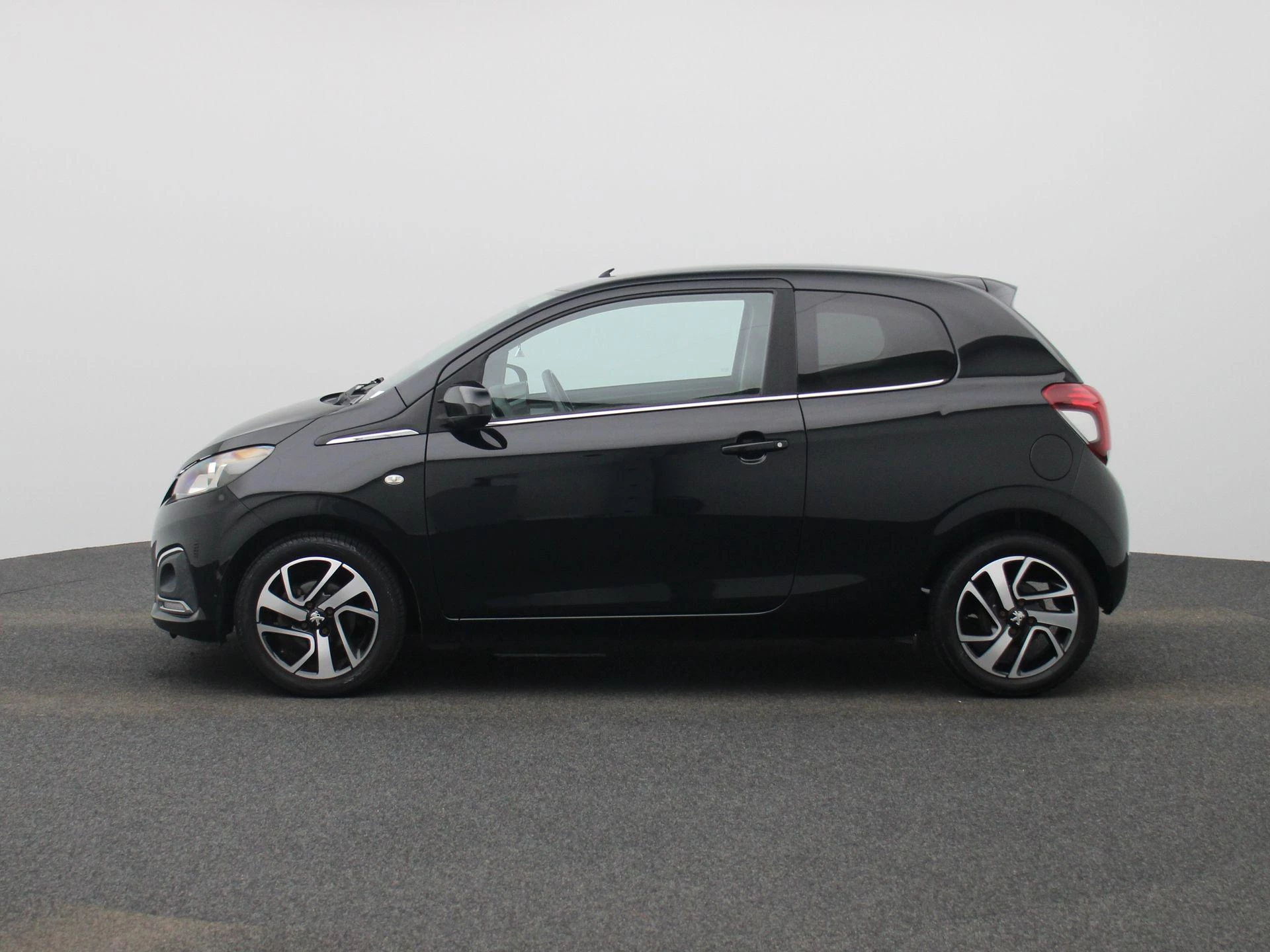 Peugeot 108 1.0 e-VTi Allure