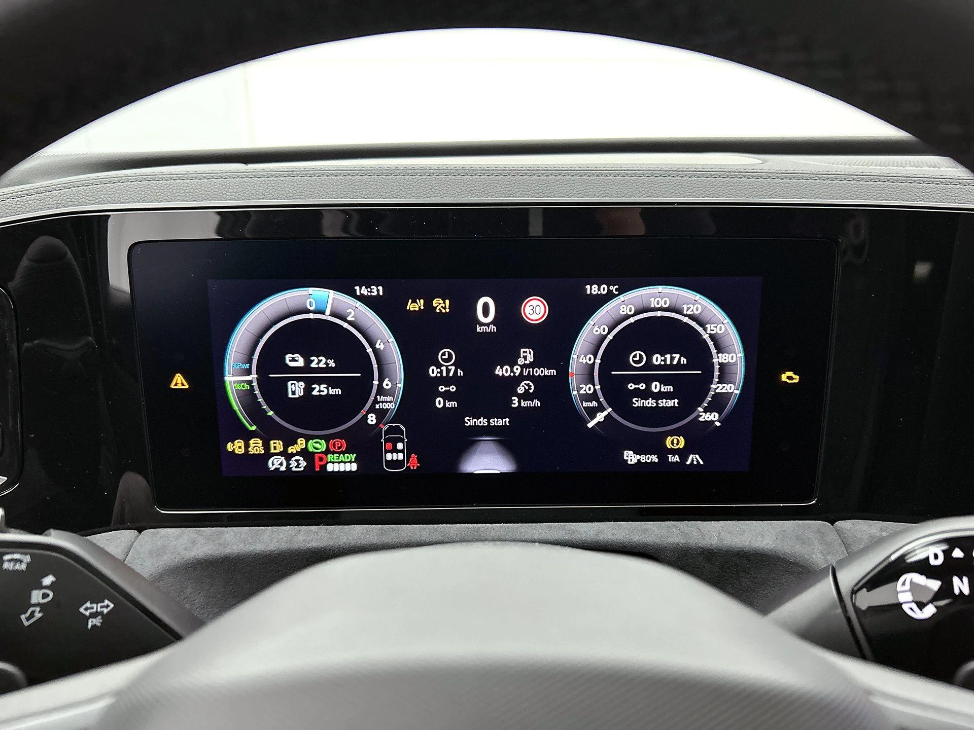 Volkswagen-Tiguan-image-18