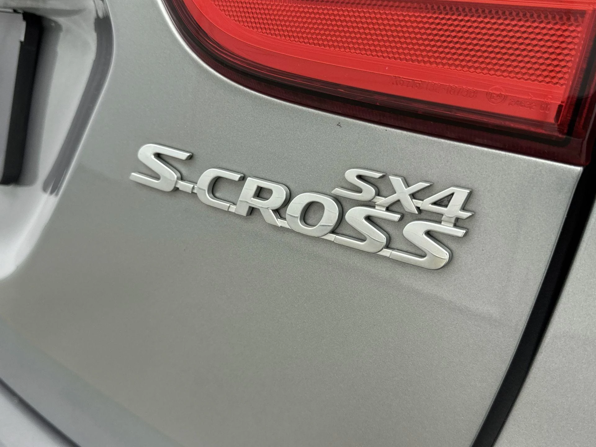 Suzuki-S-Cross-image-12