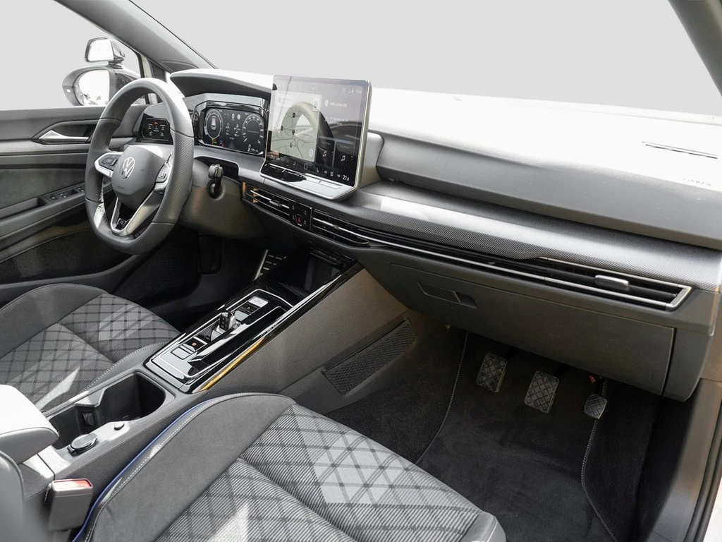 Volkswagen-Golf-image-7