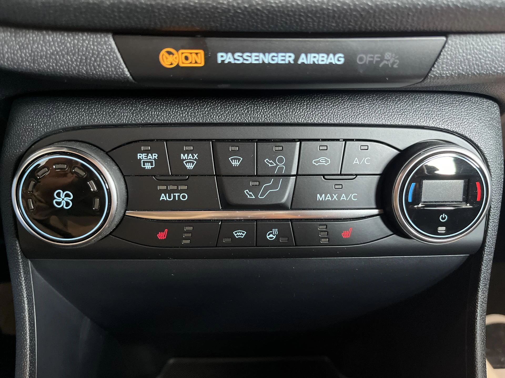 Ford Fiesta Active X - Winterpack - B&O - Unieke KM