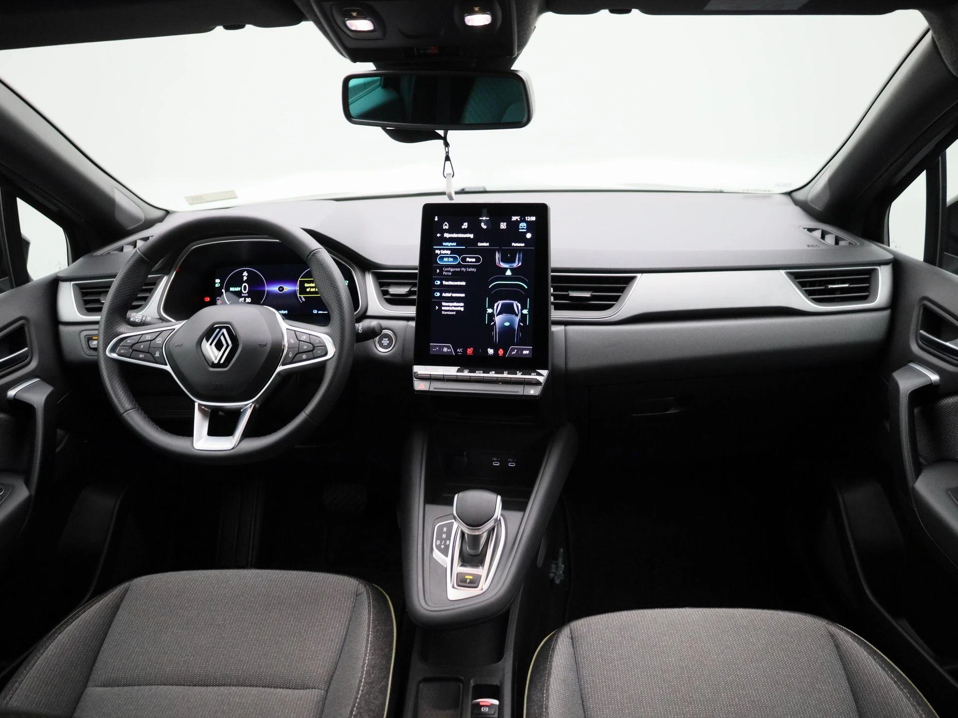 Renault-Captur-image-38