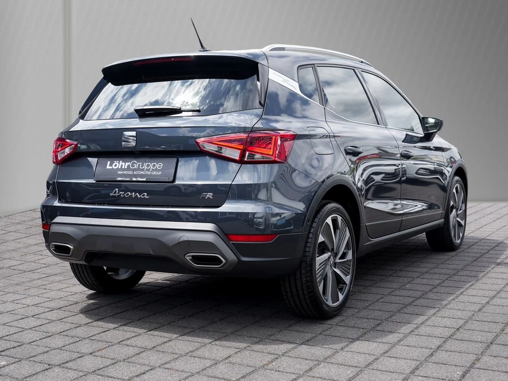 SEAT-Arona-image-3