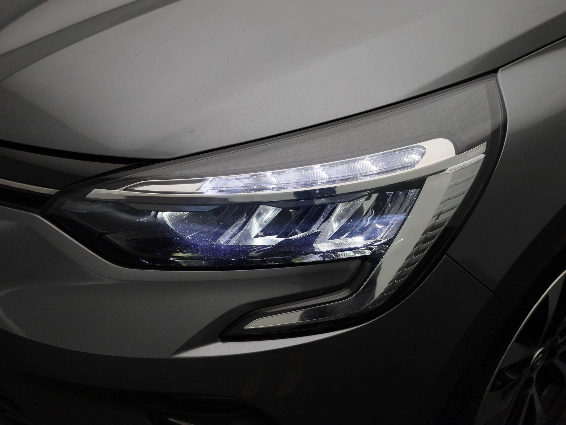 Renault-Clio-image-15