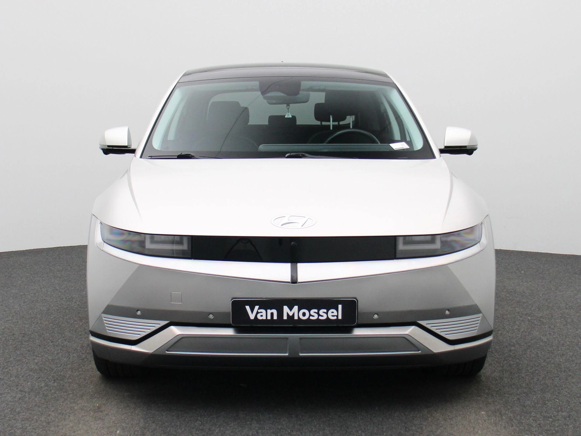 Hyundai-IONIQ 5-image-2