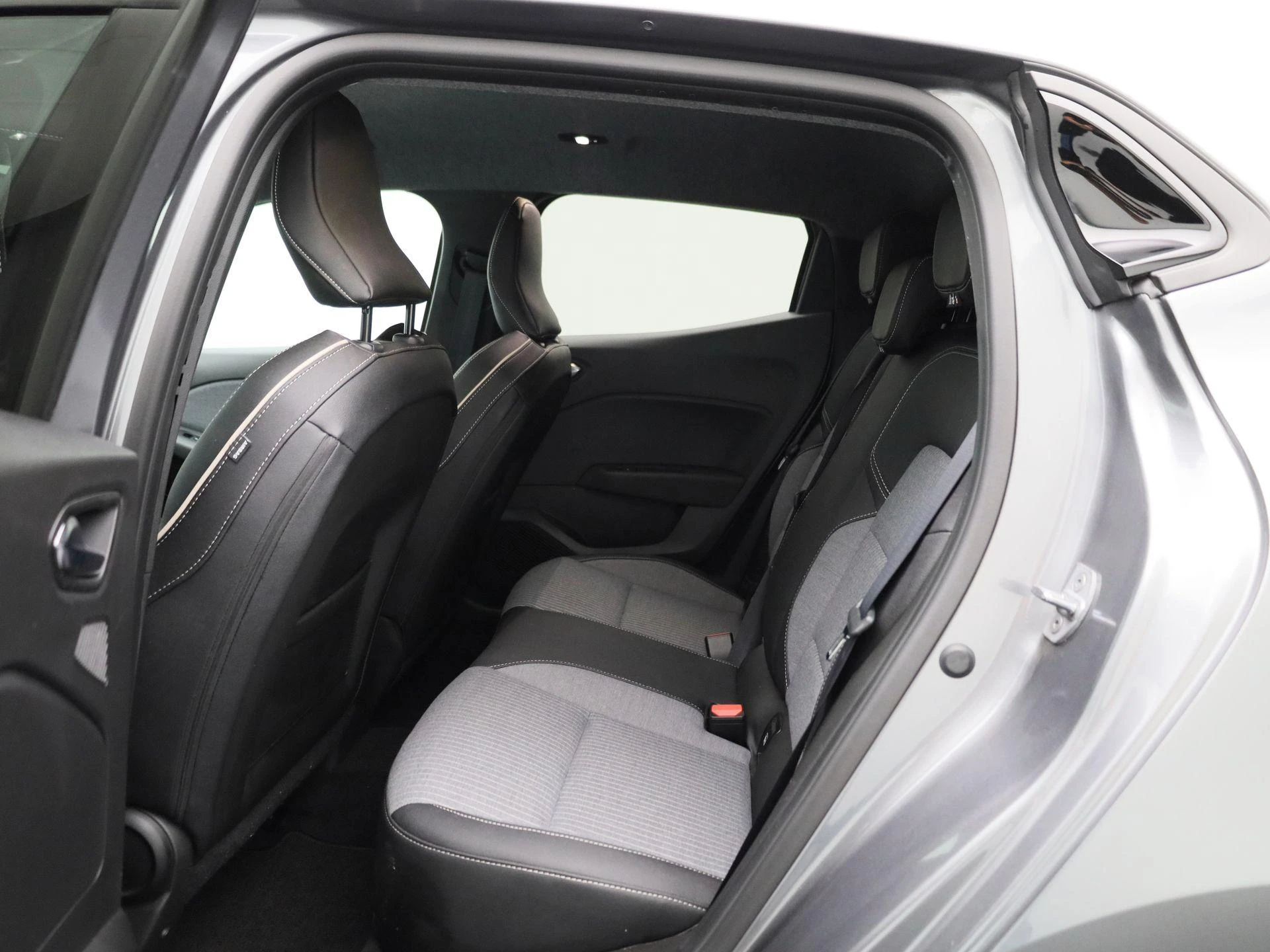 Renault-Clio-image-9