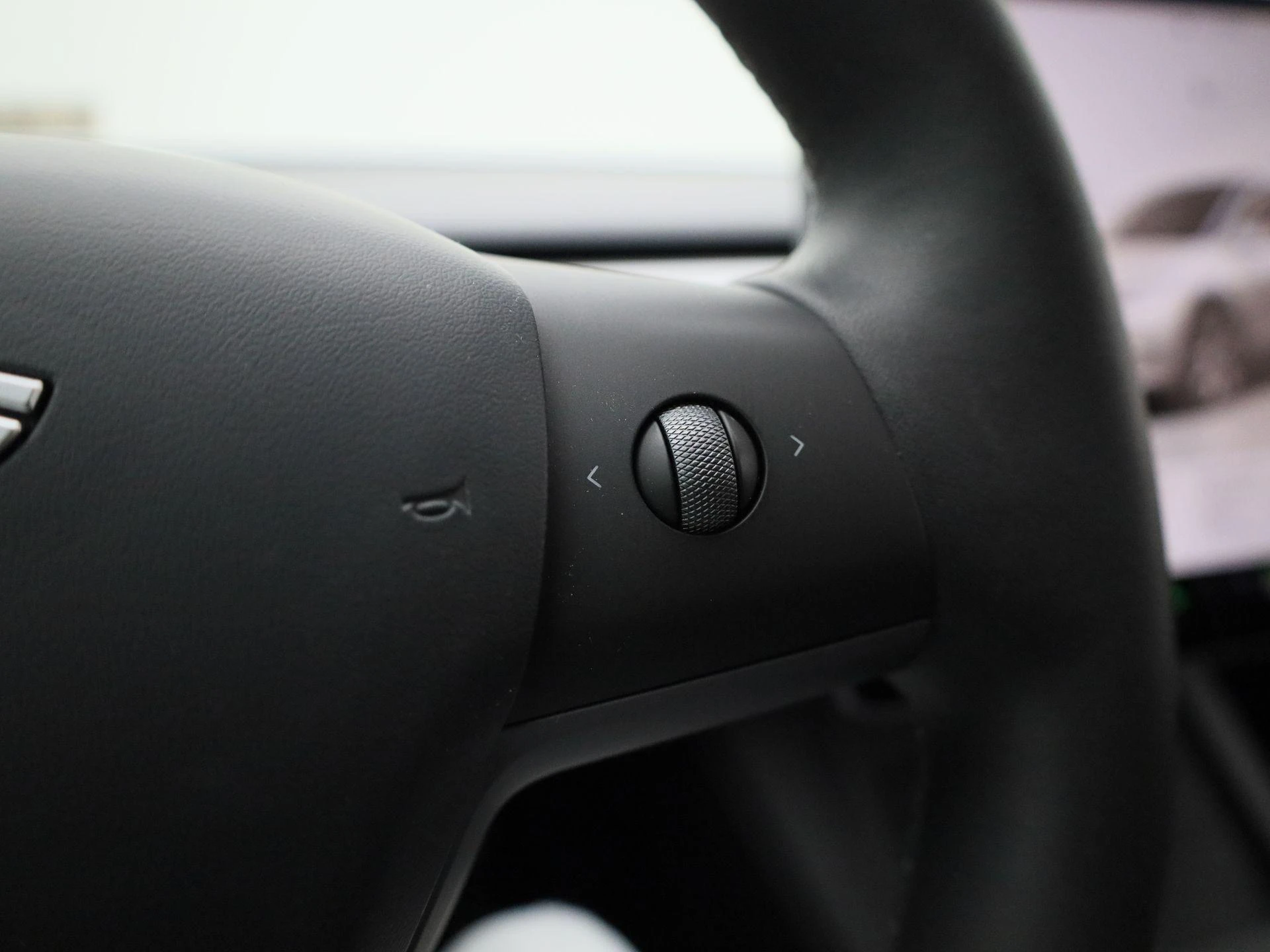 Tesla-Model Y-image-19