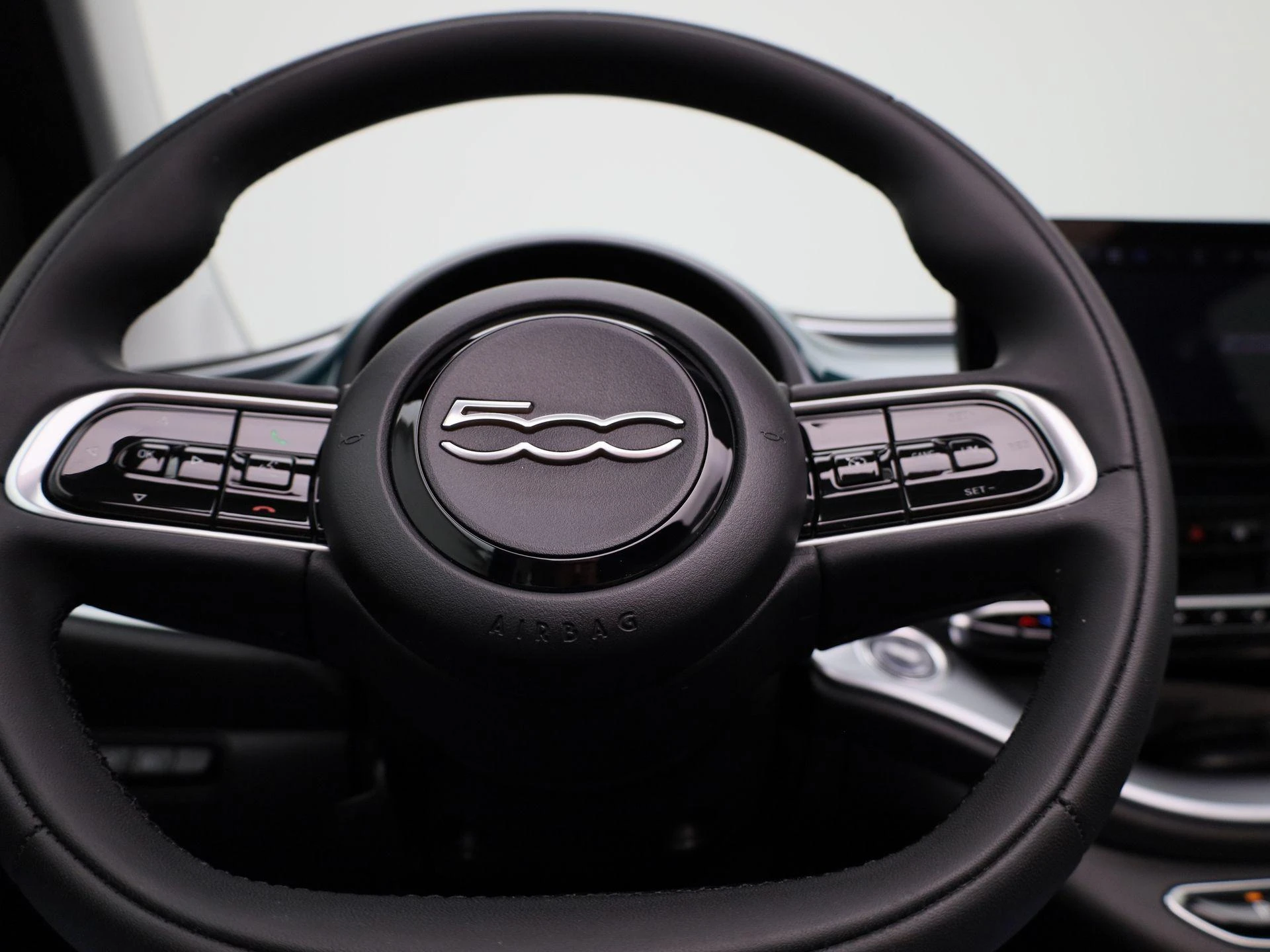 Fiat-500C-image-32