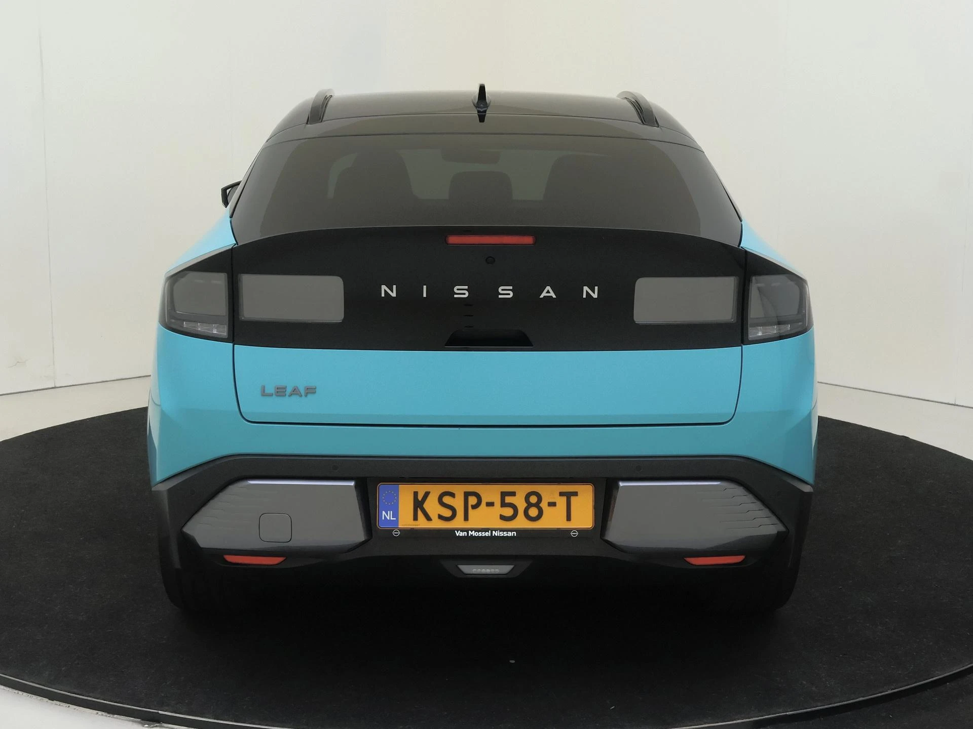 Nissan-Leaf-image-6