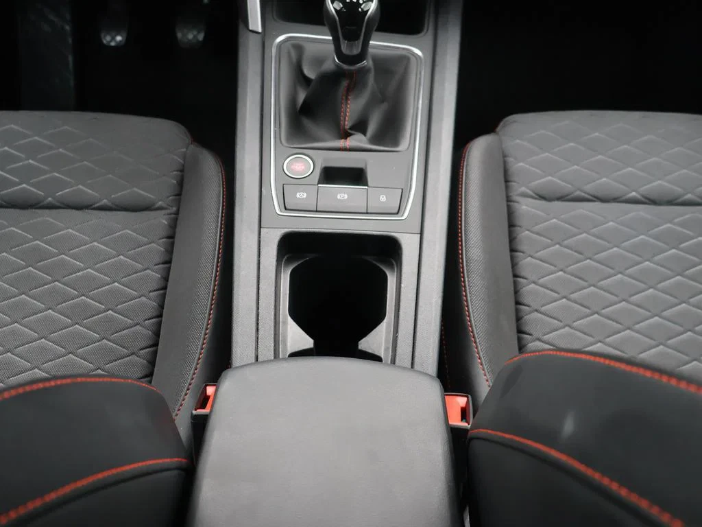 SEAT-Leon-image-15
