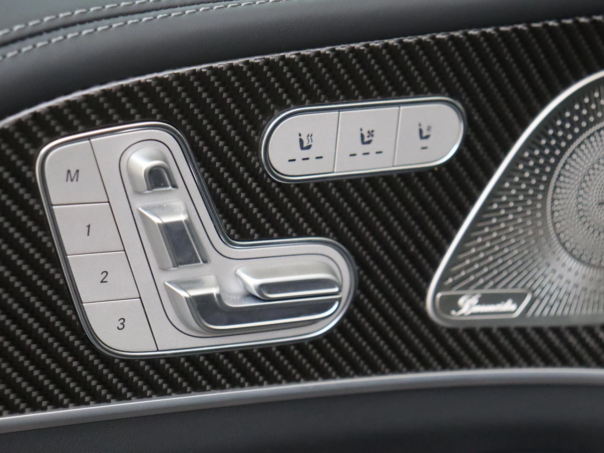 Mercedes-Benz-GLE-image-35