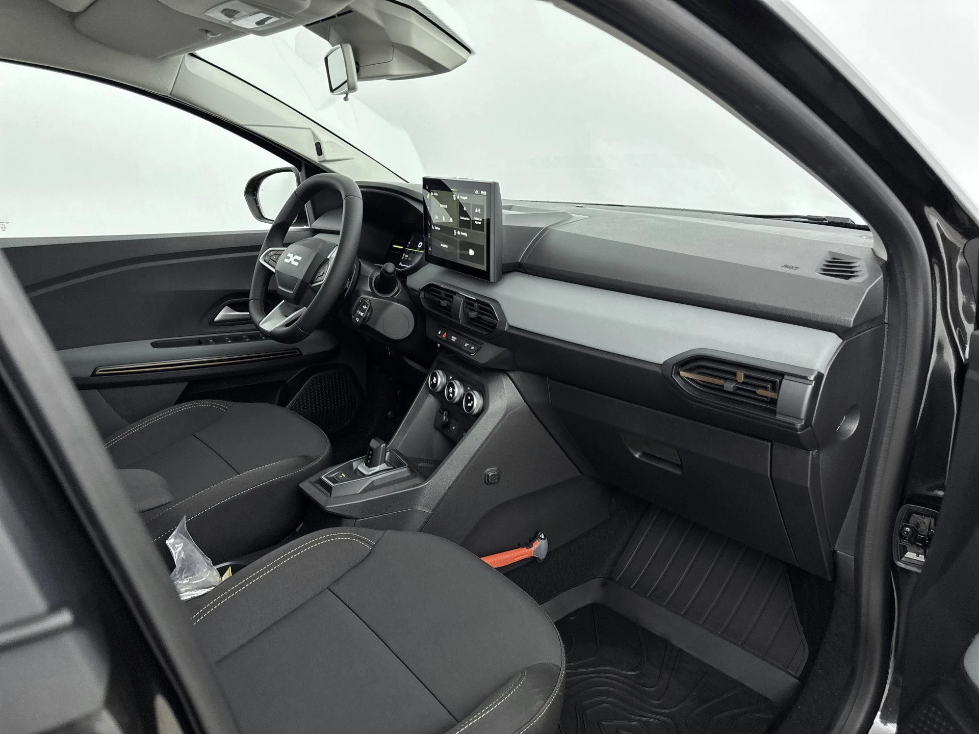 Dacia-Sandero Stepway-image-16