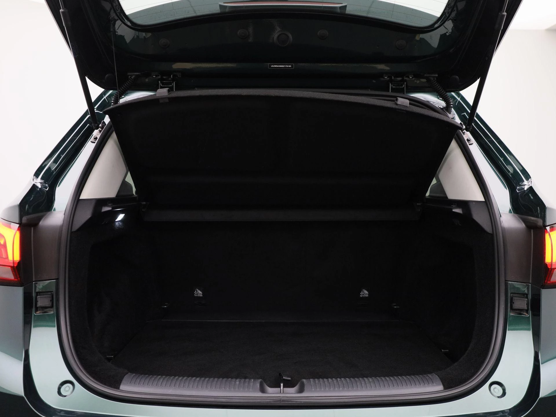 MG-ZS-image-13