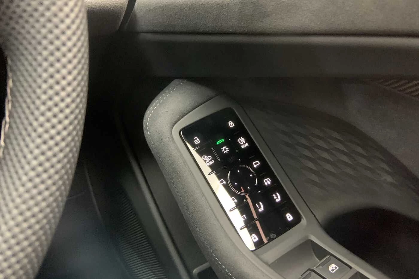Audi-A6-image-19