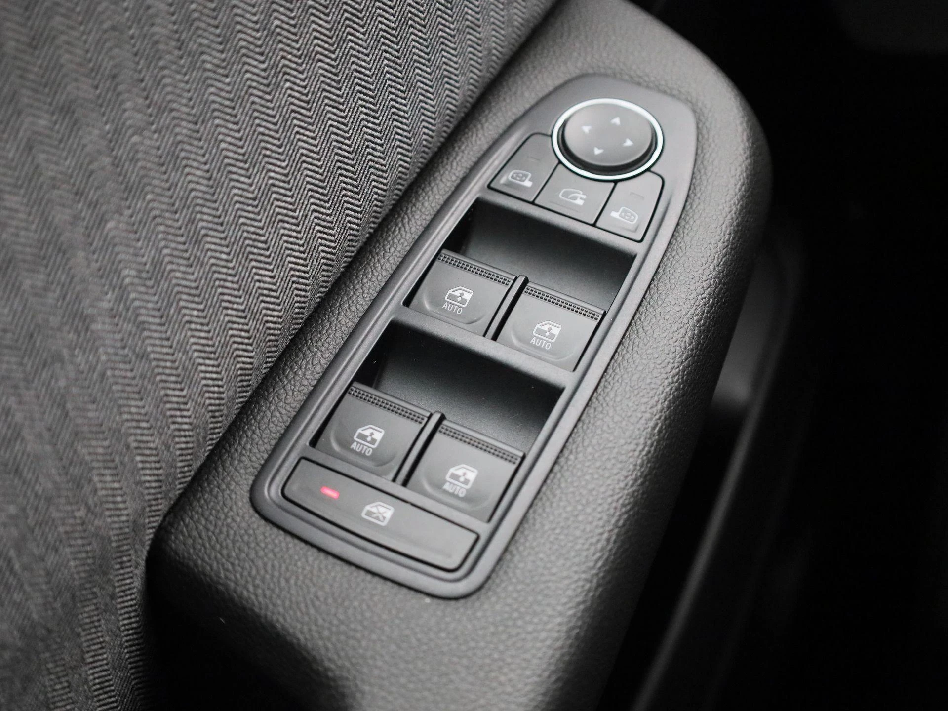 Renault-Clio-image-27