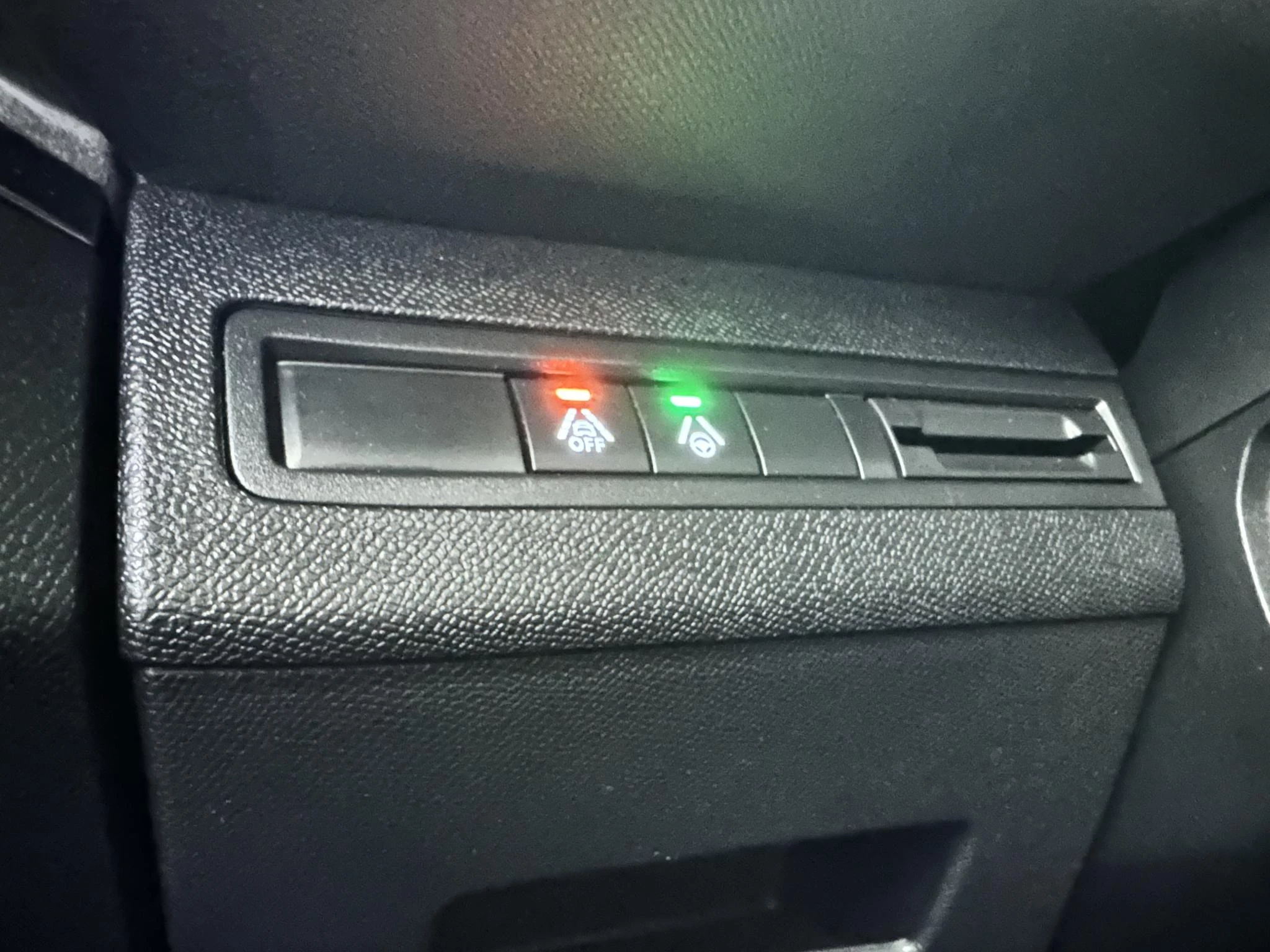 Peugeot-5008-image-16