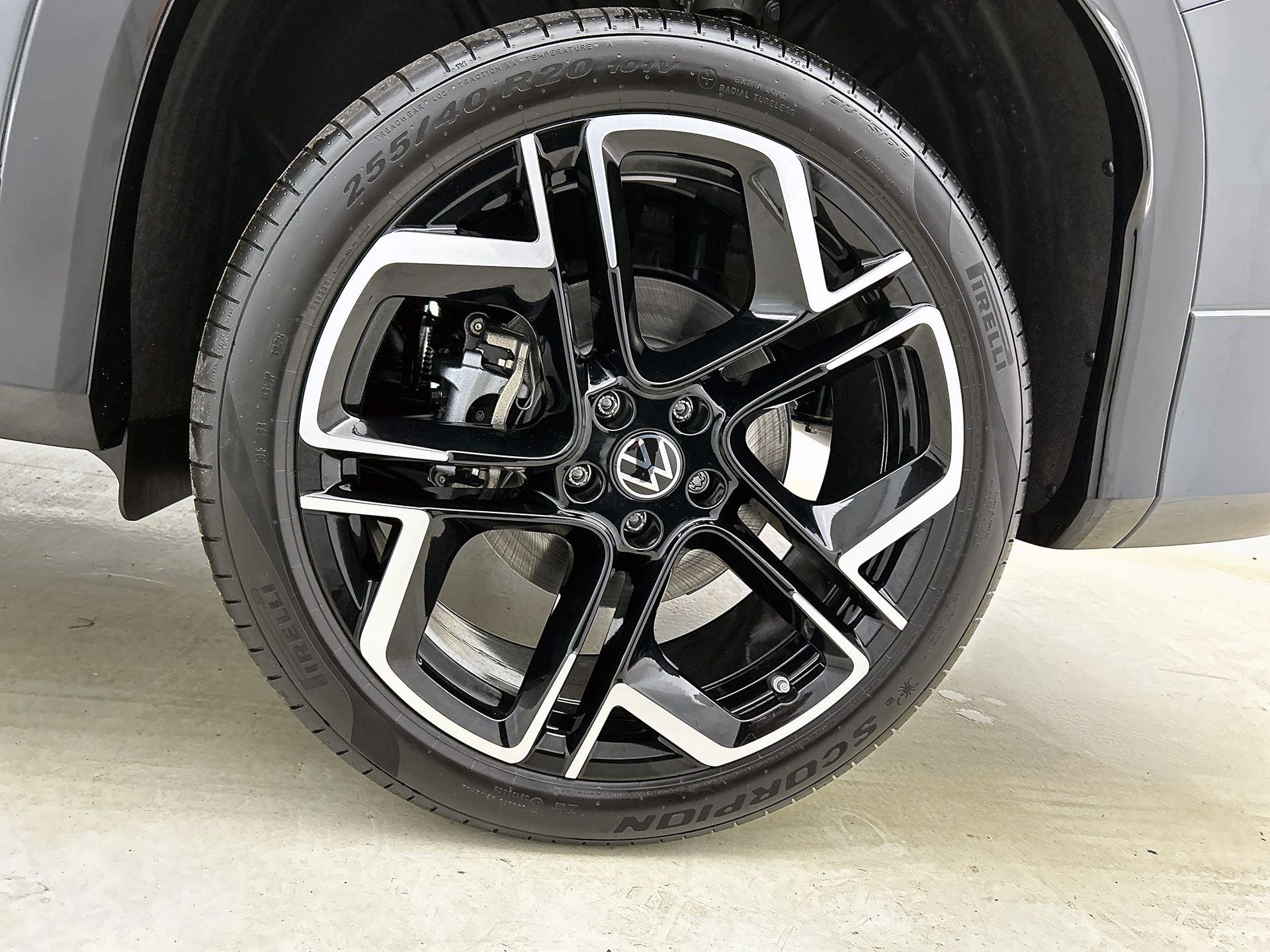 Volkswagen Tayron 1.5 eHybrid R-Line Edition