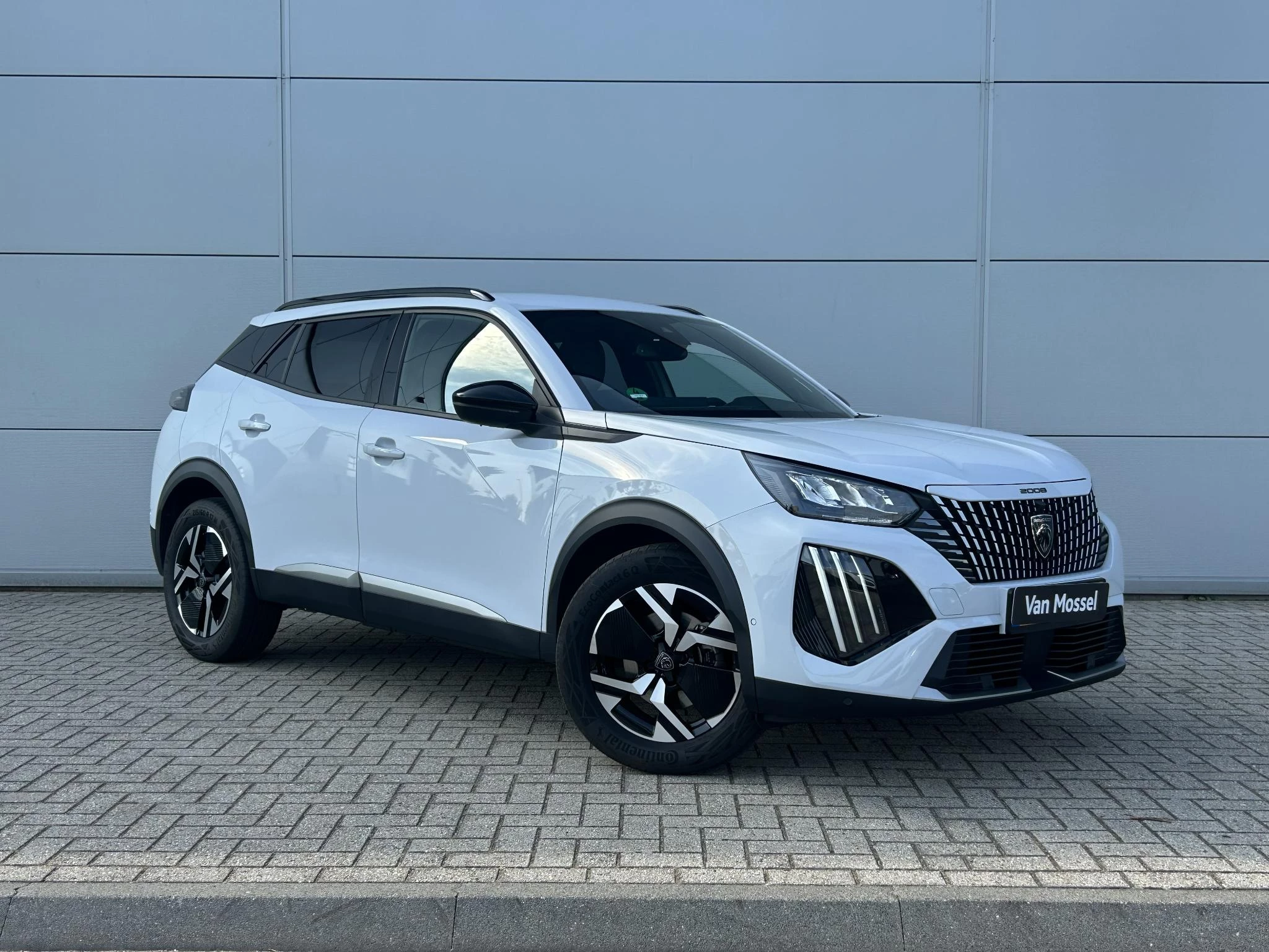 Peugeot 2008 1.2 Hybrid 145 Allure