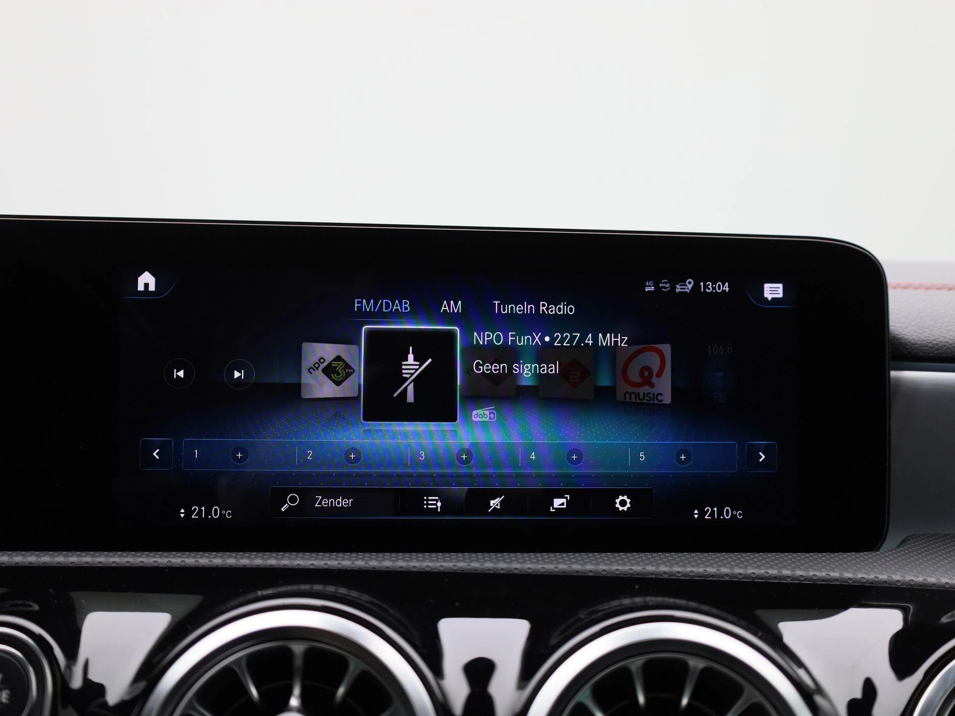 Mercedes-Benz CLA 200 Business Solution AMG