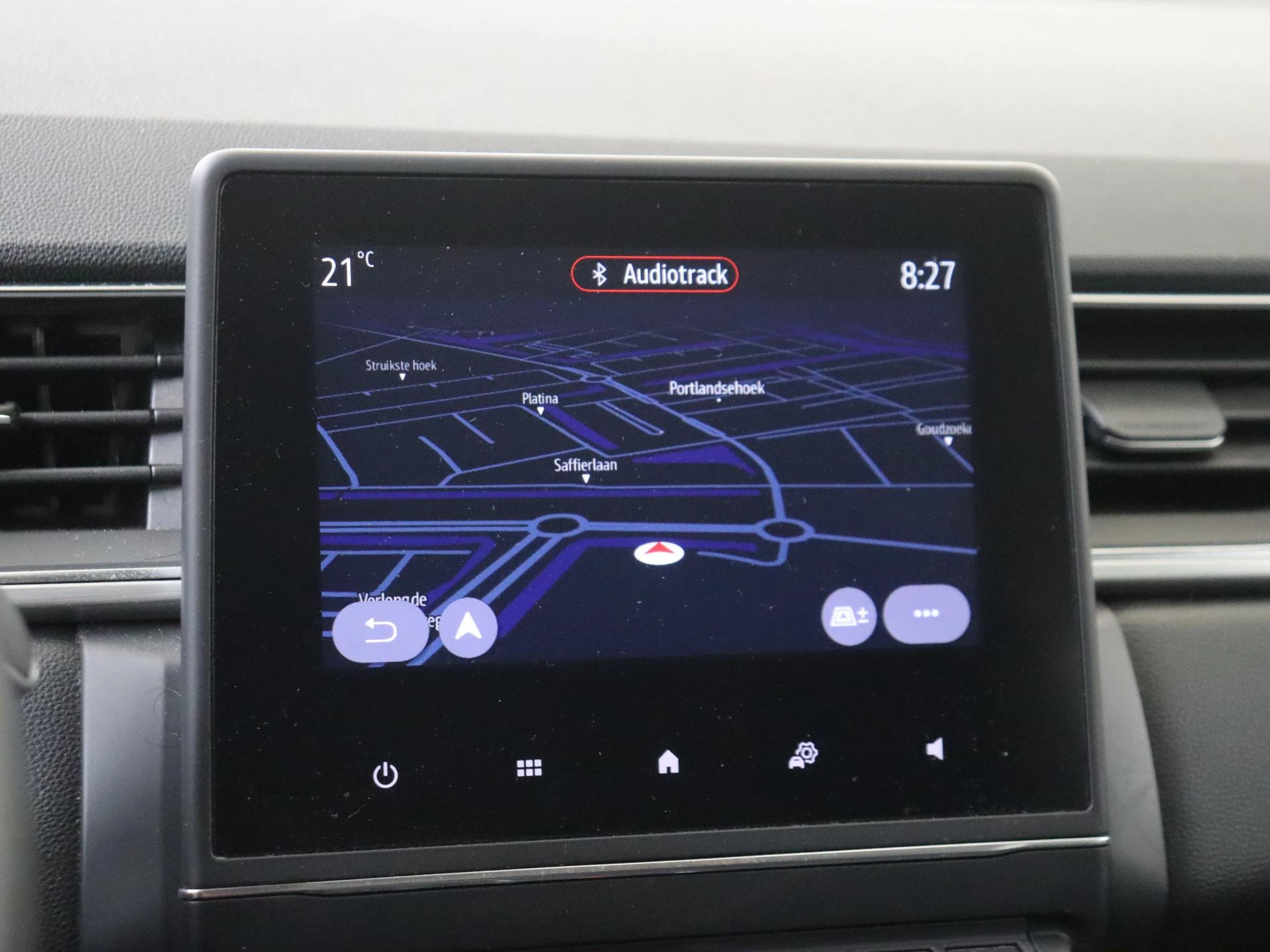 Renault-Captur-image-17