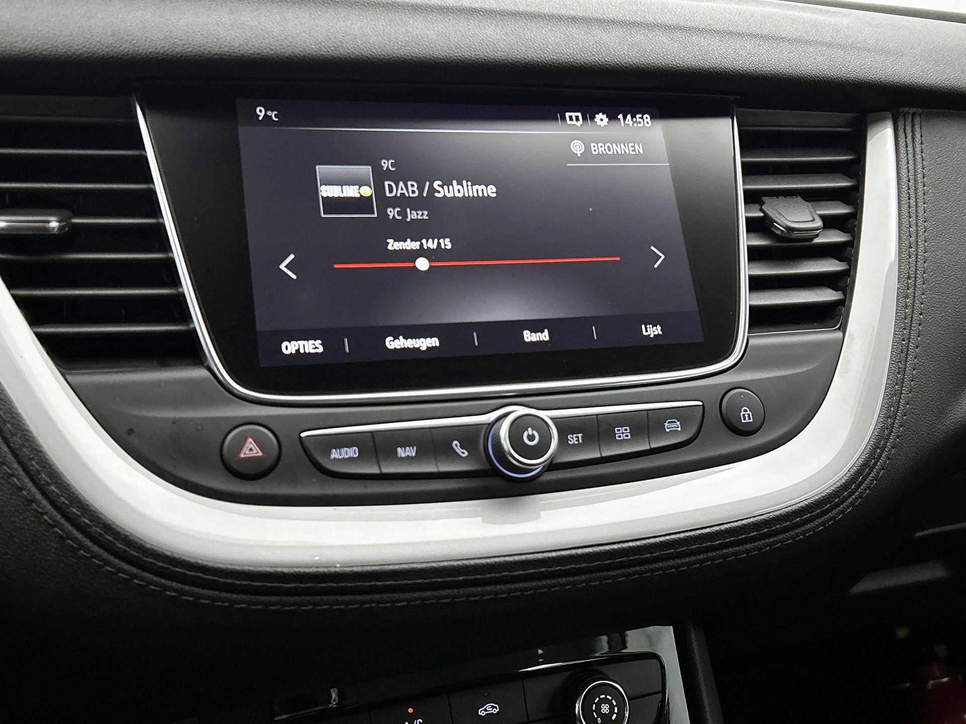 Opel-Grandland X-image-23