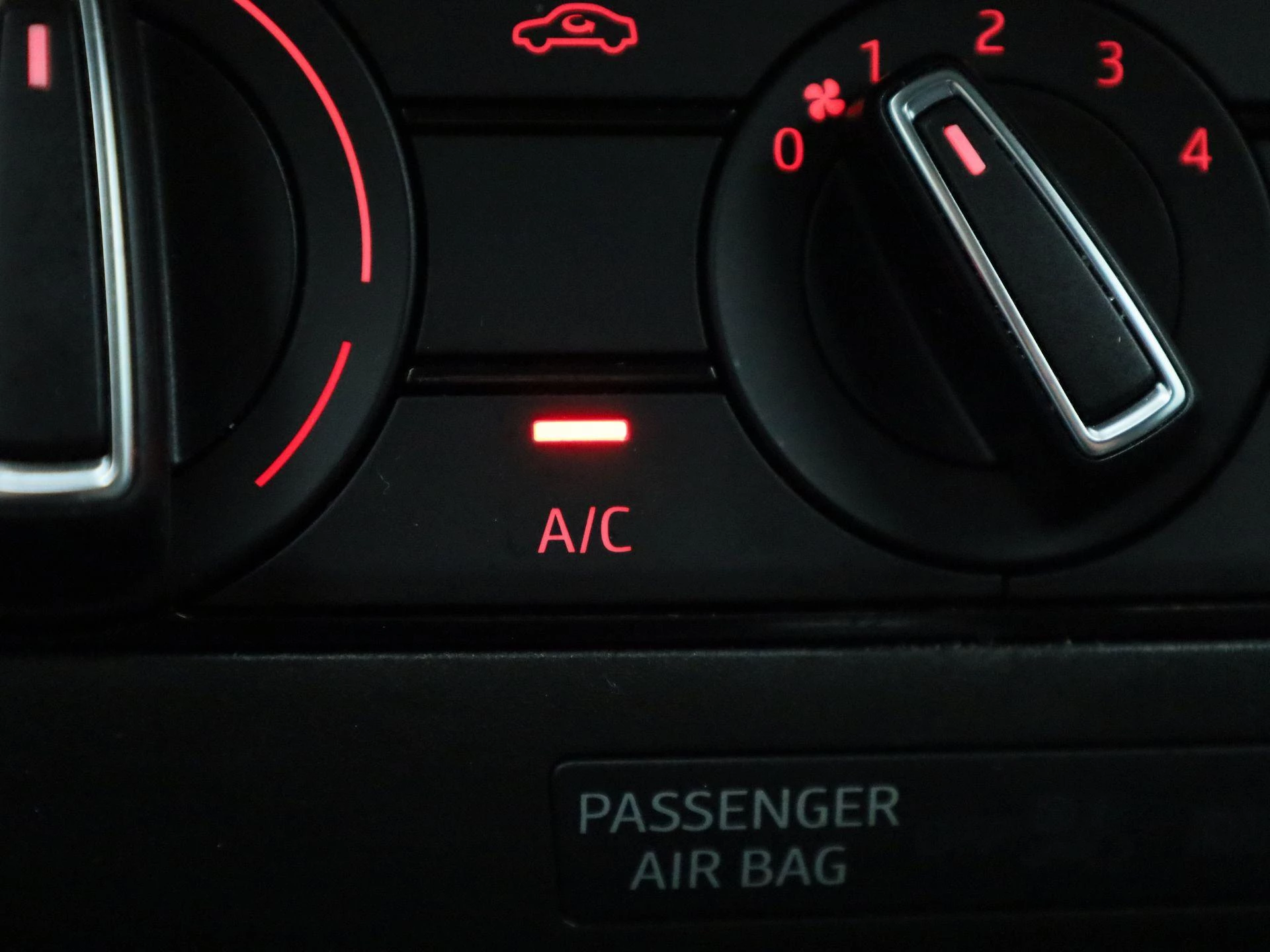 SEAT-Ibiza-image-18
