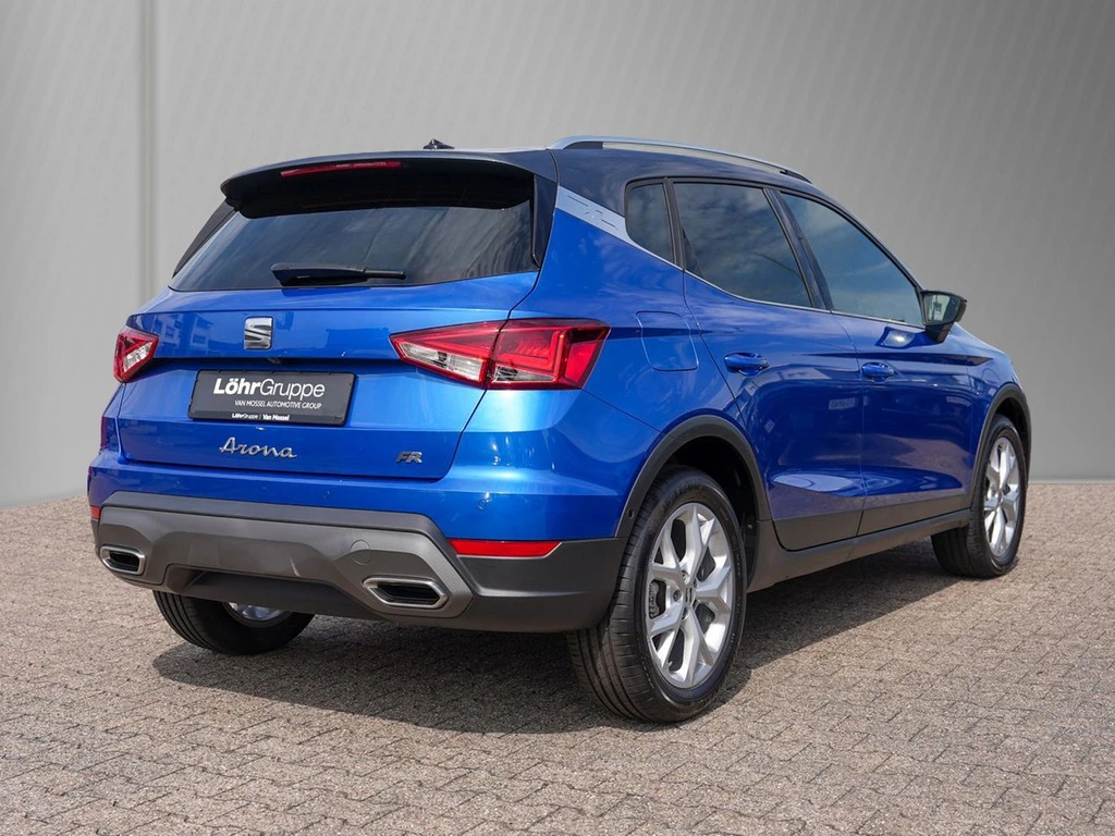 SEAT-Arona-image-3