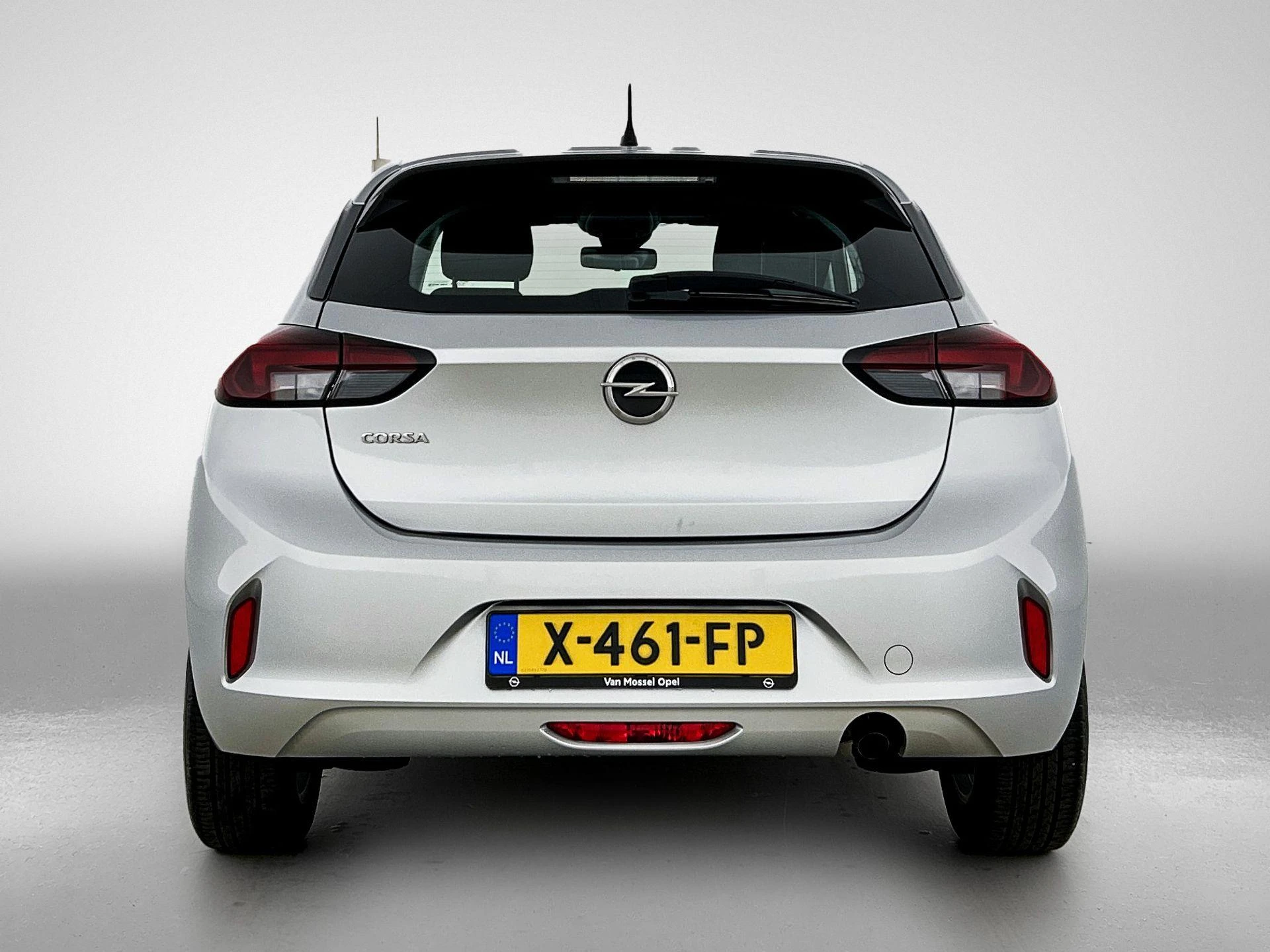 Opel-Corsa-image-2
