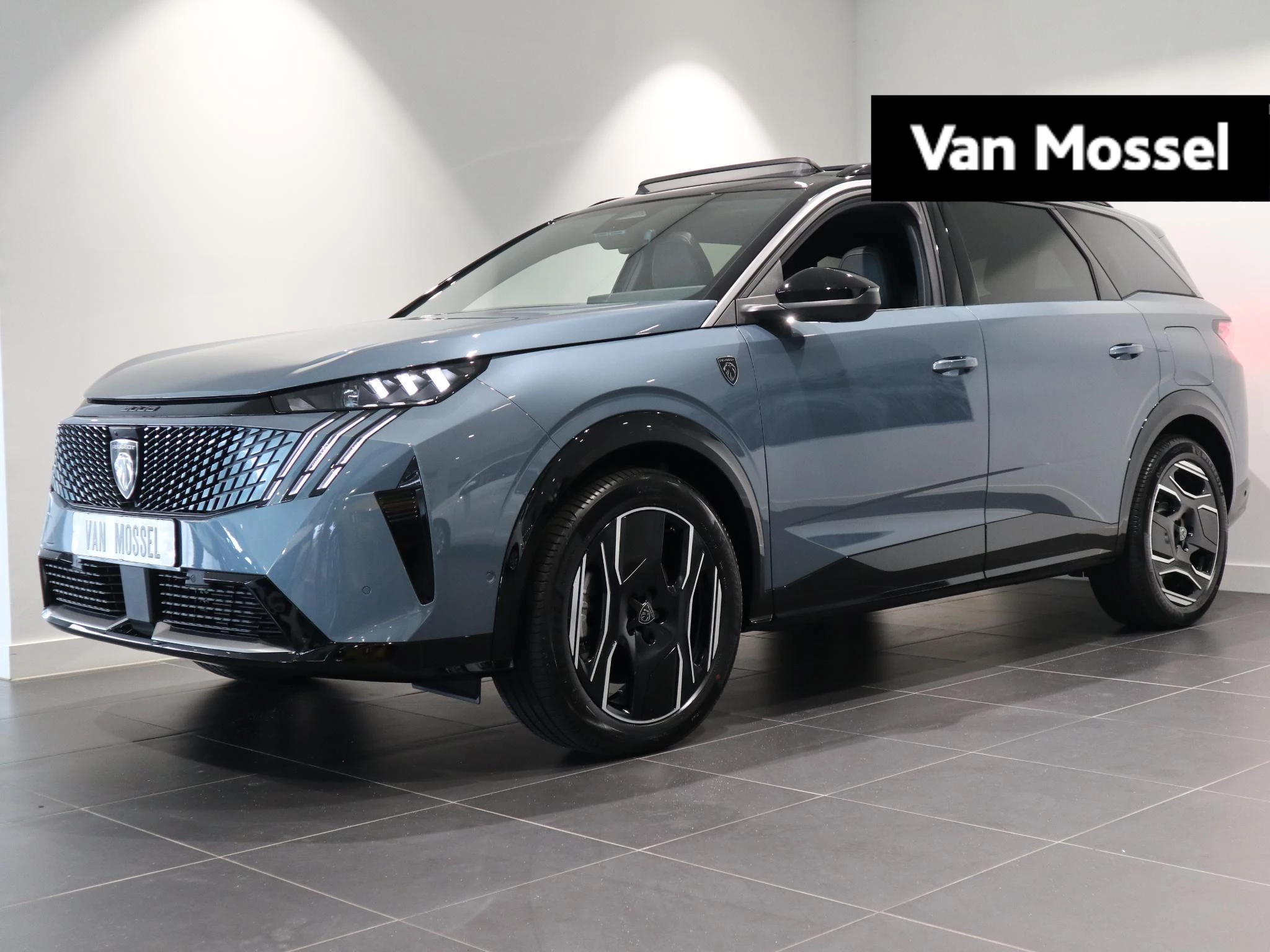 Peugeot-e-5008-image-0