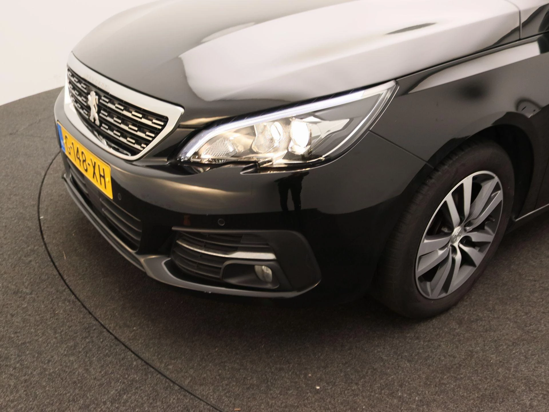 Peugeot-308-image-13