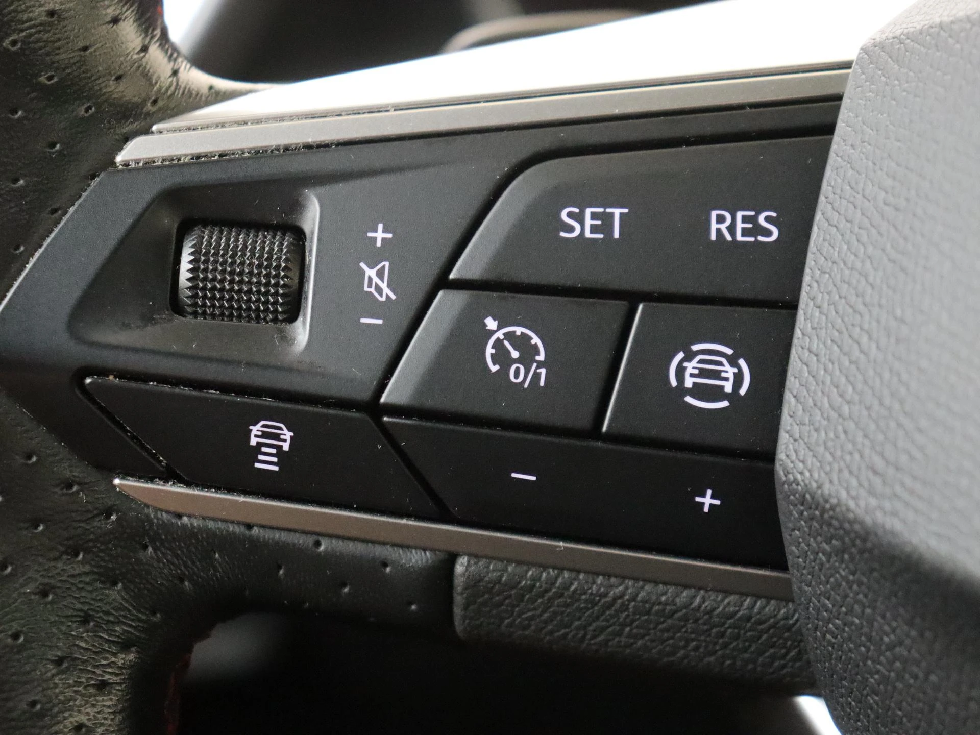 SEAT-Leon-image-11