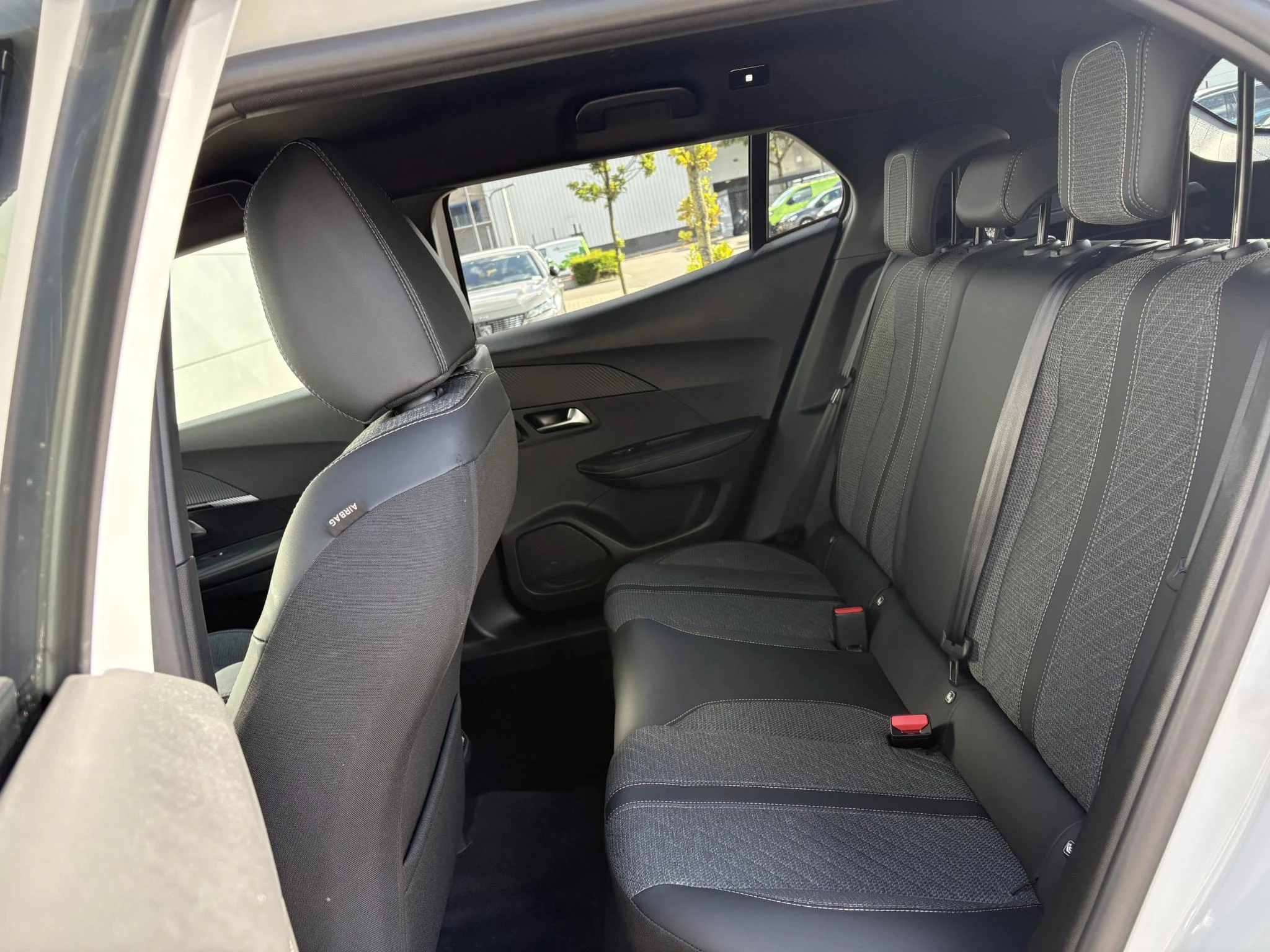 Peugeot-2008-image-11