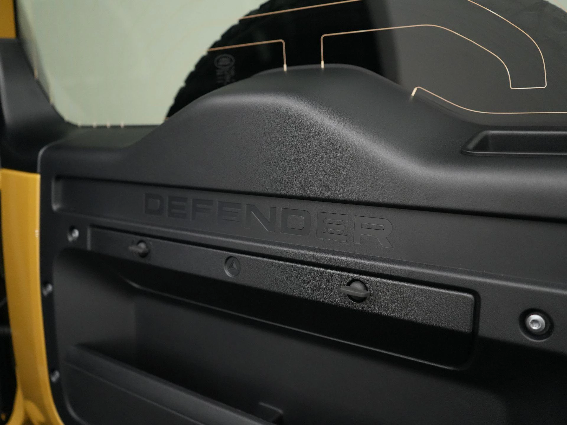 Land Rover-Defender-image-43