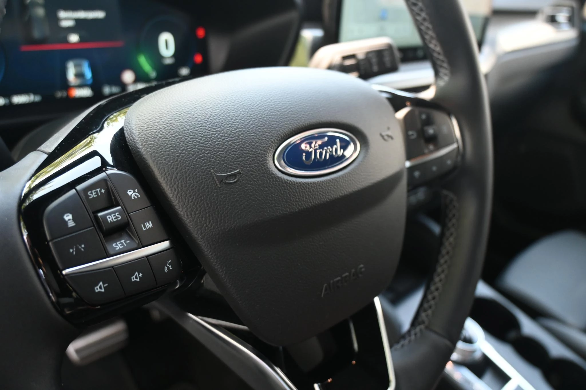 Ford Kuga 2.5 PHEV Sound Edition