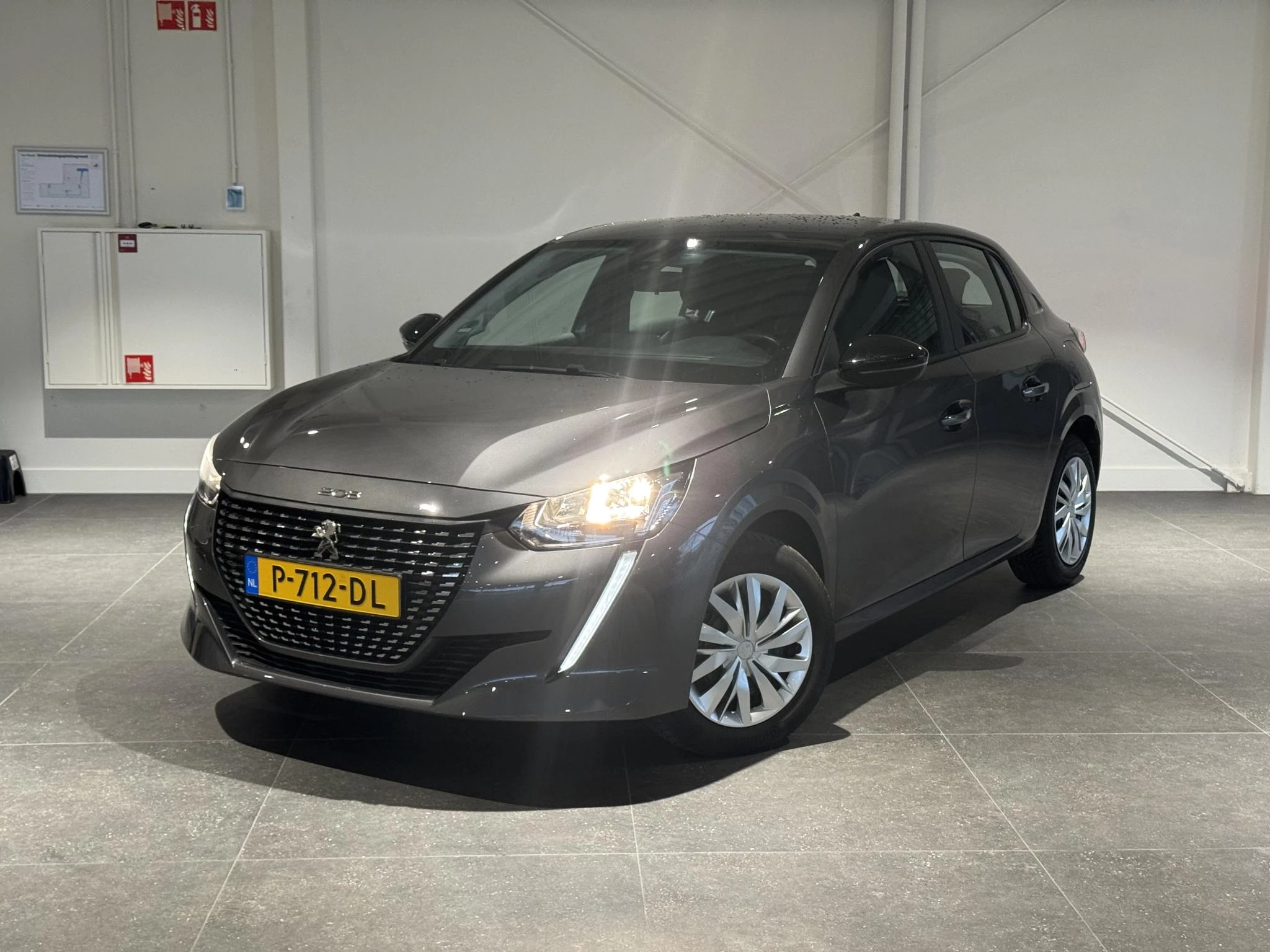 Peugeot-208-image-1