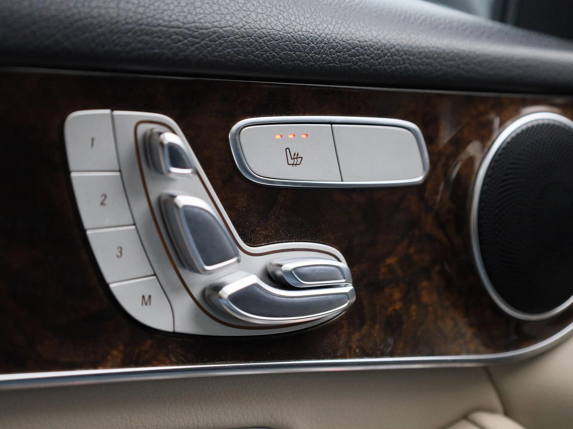 Mercedes-Benz-GLC-image-37