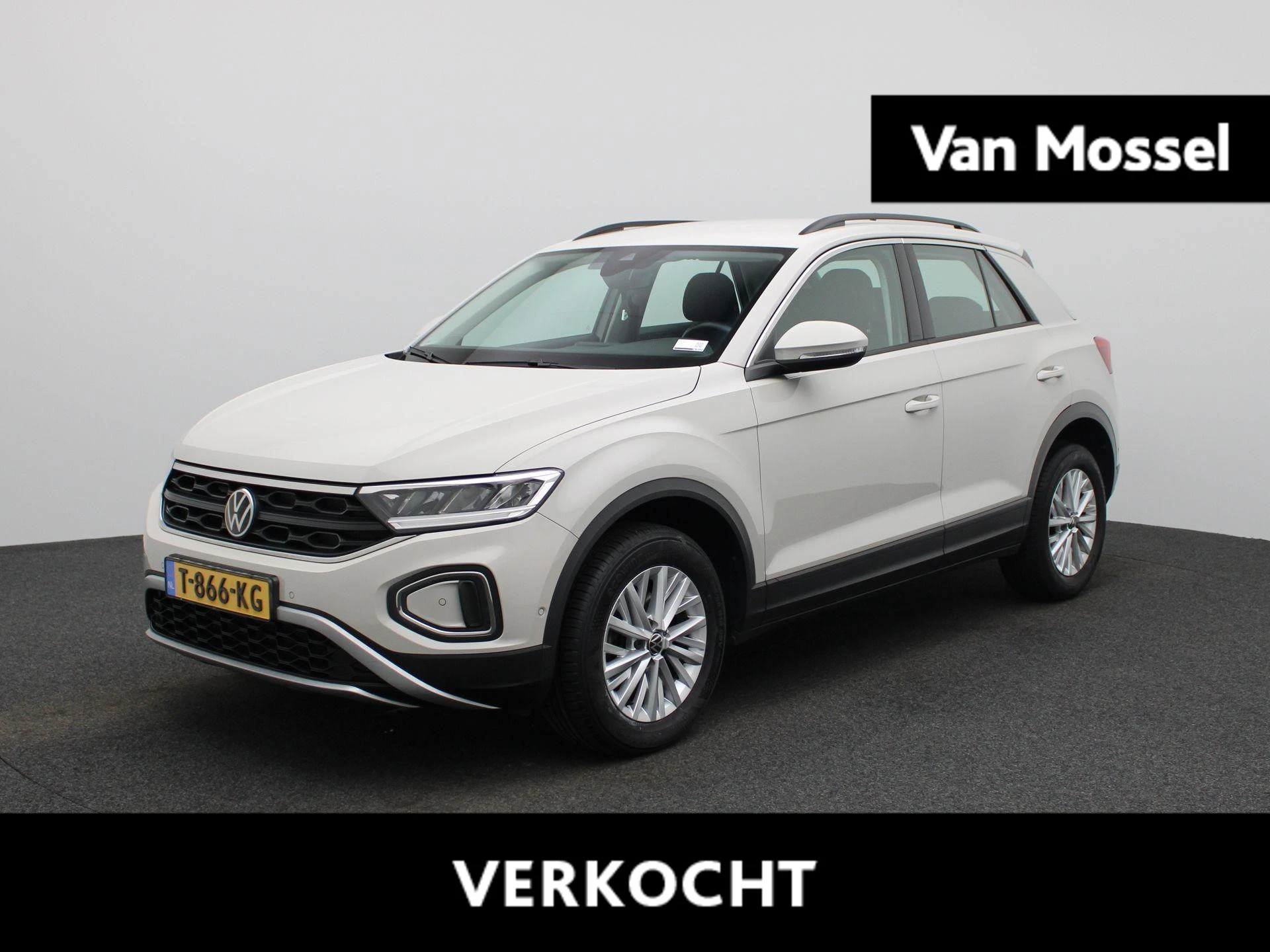 Volkswagen-T-Roc-image-0