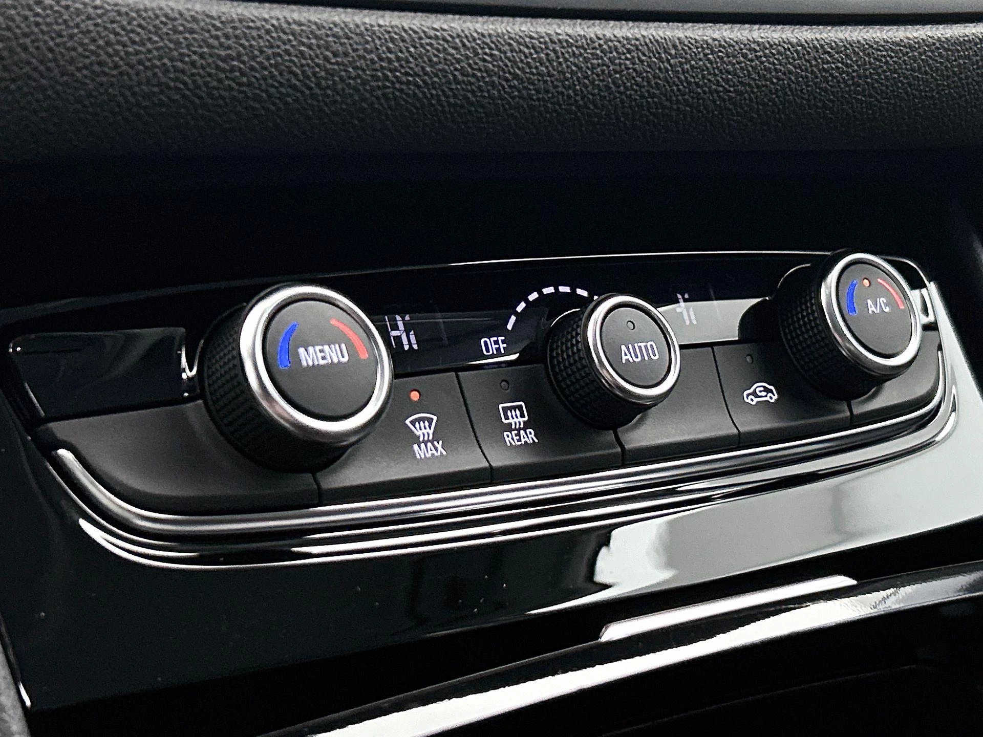 Opel-Grandland-image-15