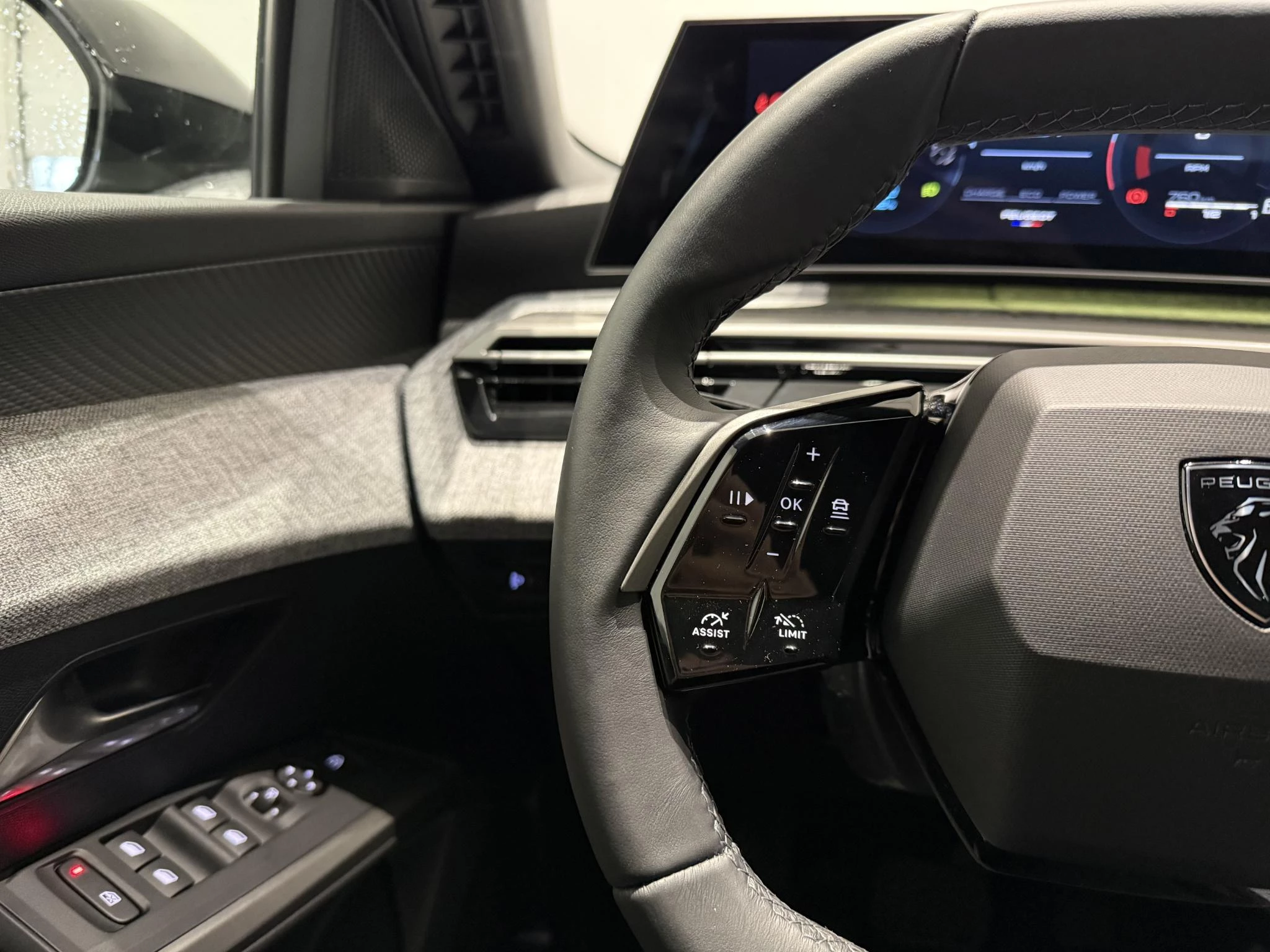 Peugeot-3008-image-12