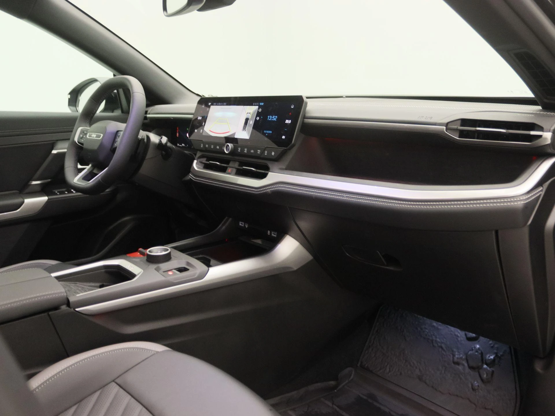Jeep-Compass-image-23