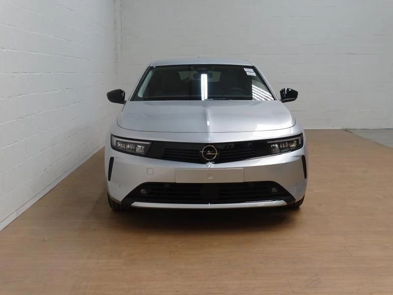 Opel Astra Sports Tourer 1.2T Business Edition Auto