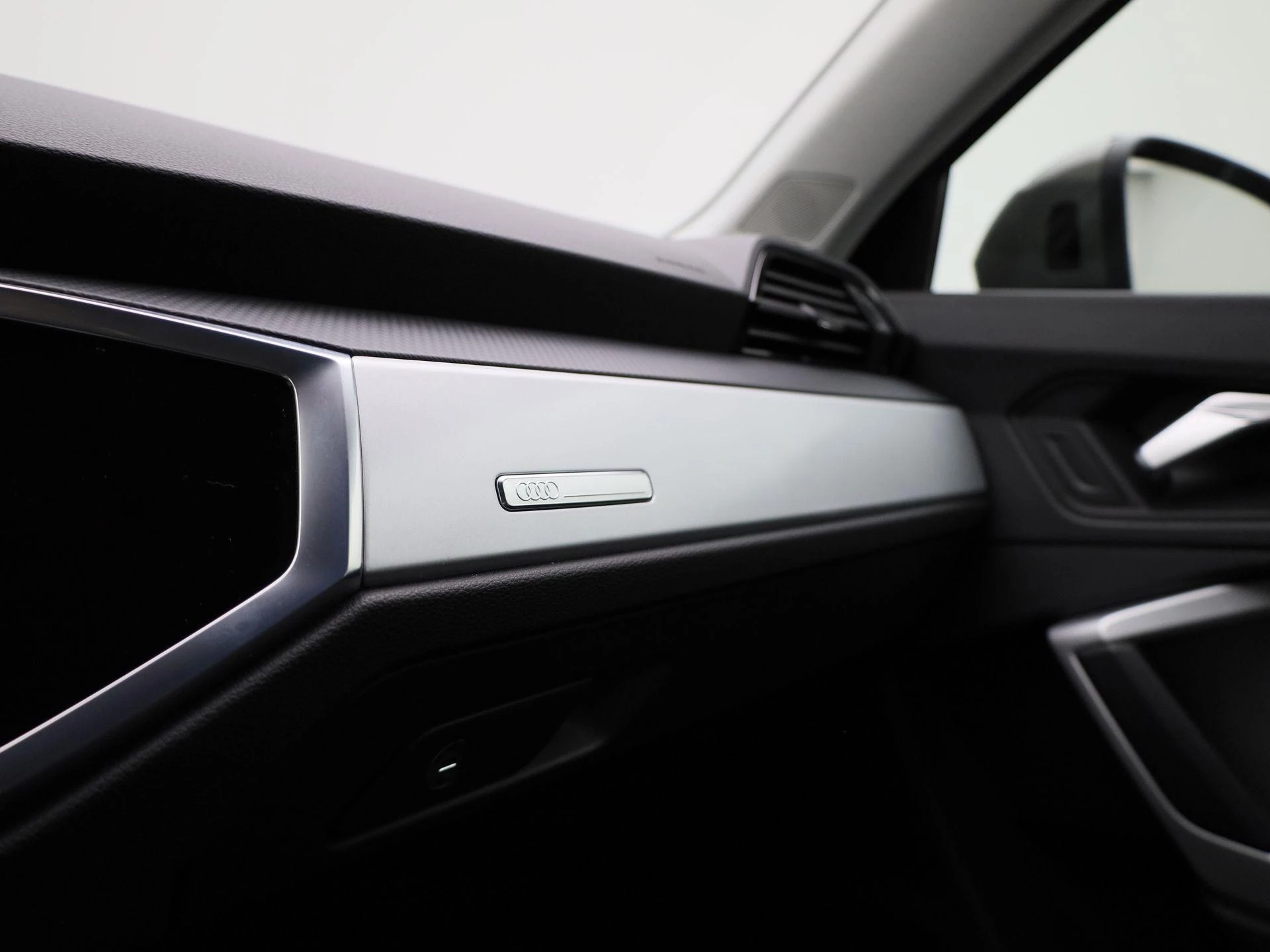 Audi-Q3-image-17