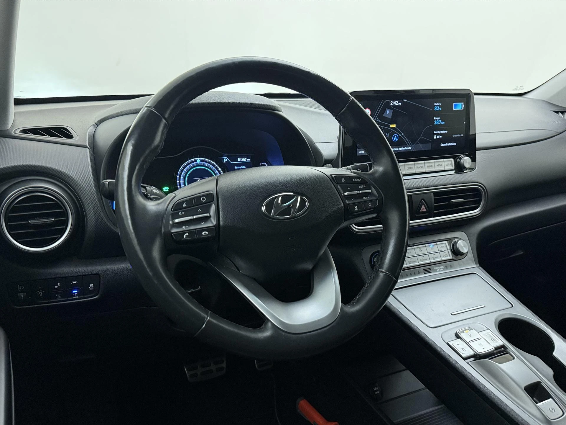 Hyundai-Kona-image-28
