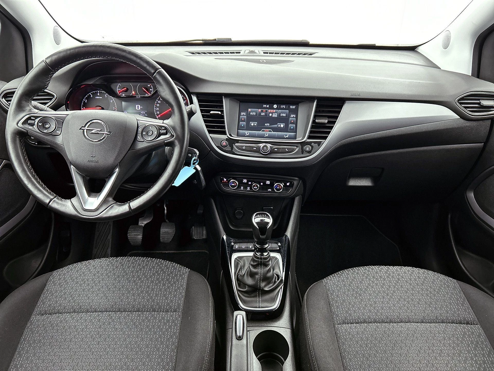 Opel-Crossland X-image-23